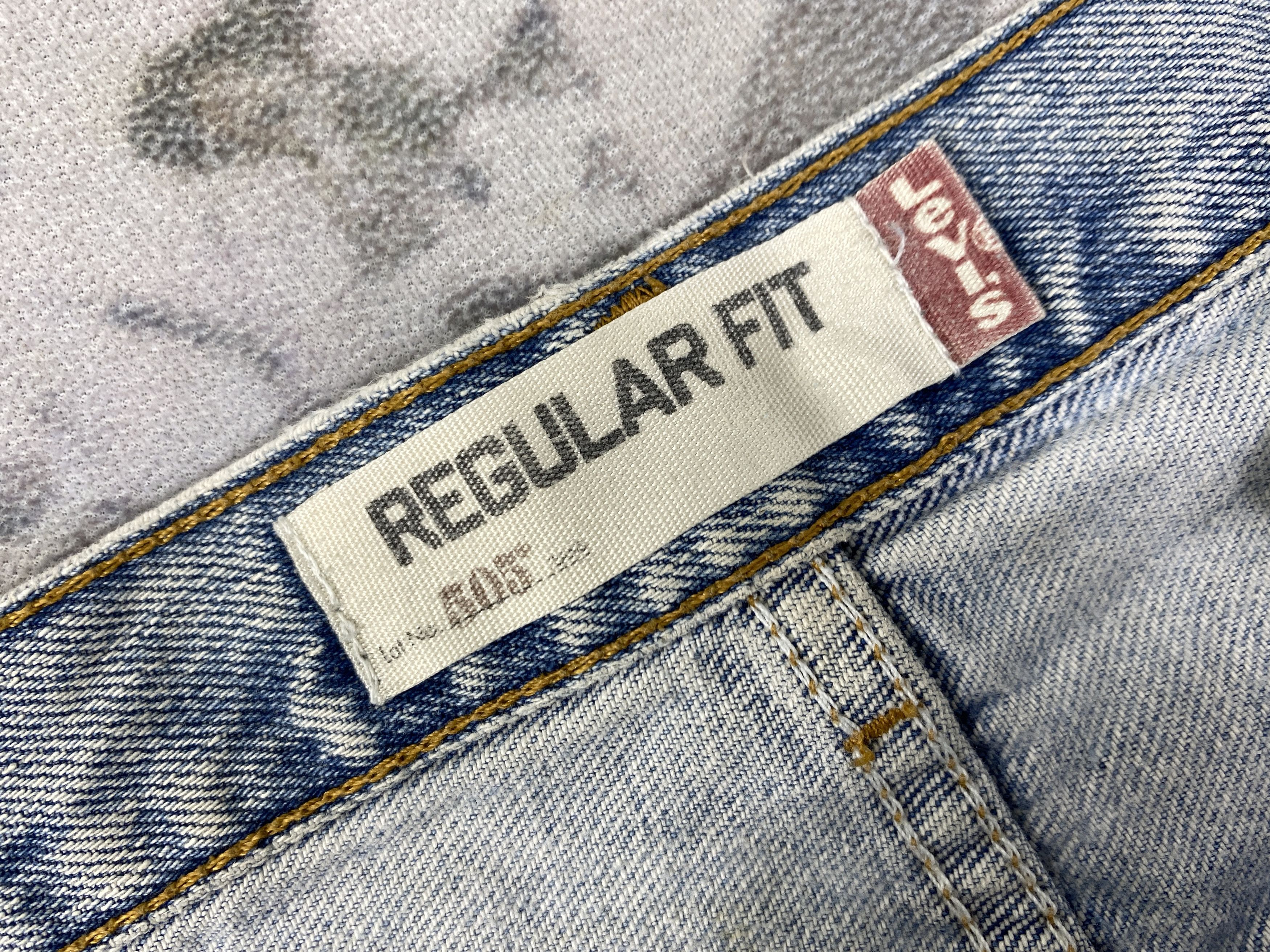 Levi's Light Wash Vintage Levi's 505 Regular Fit Denim 35x29 JN754 Size US 35 - 8 Thumbnail