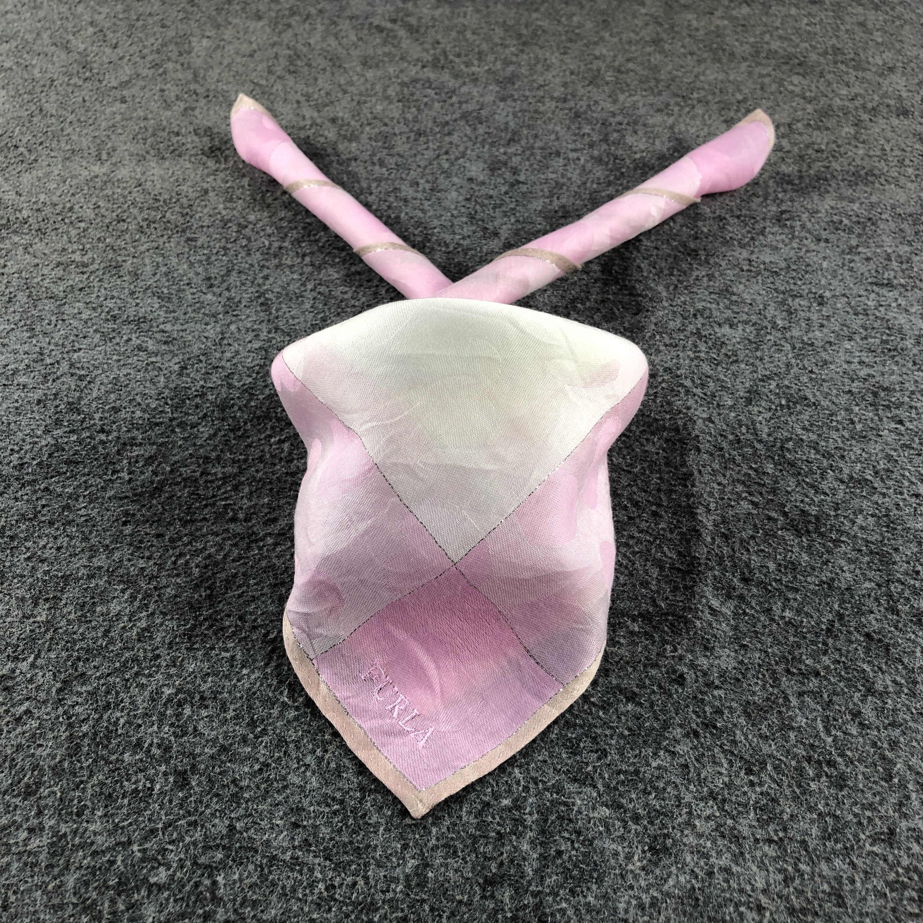 Furla × Vintage Furla Handkerchief Neckerchief Bandana H2684 Size ONE SIZE - 1 Thumbnail