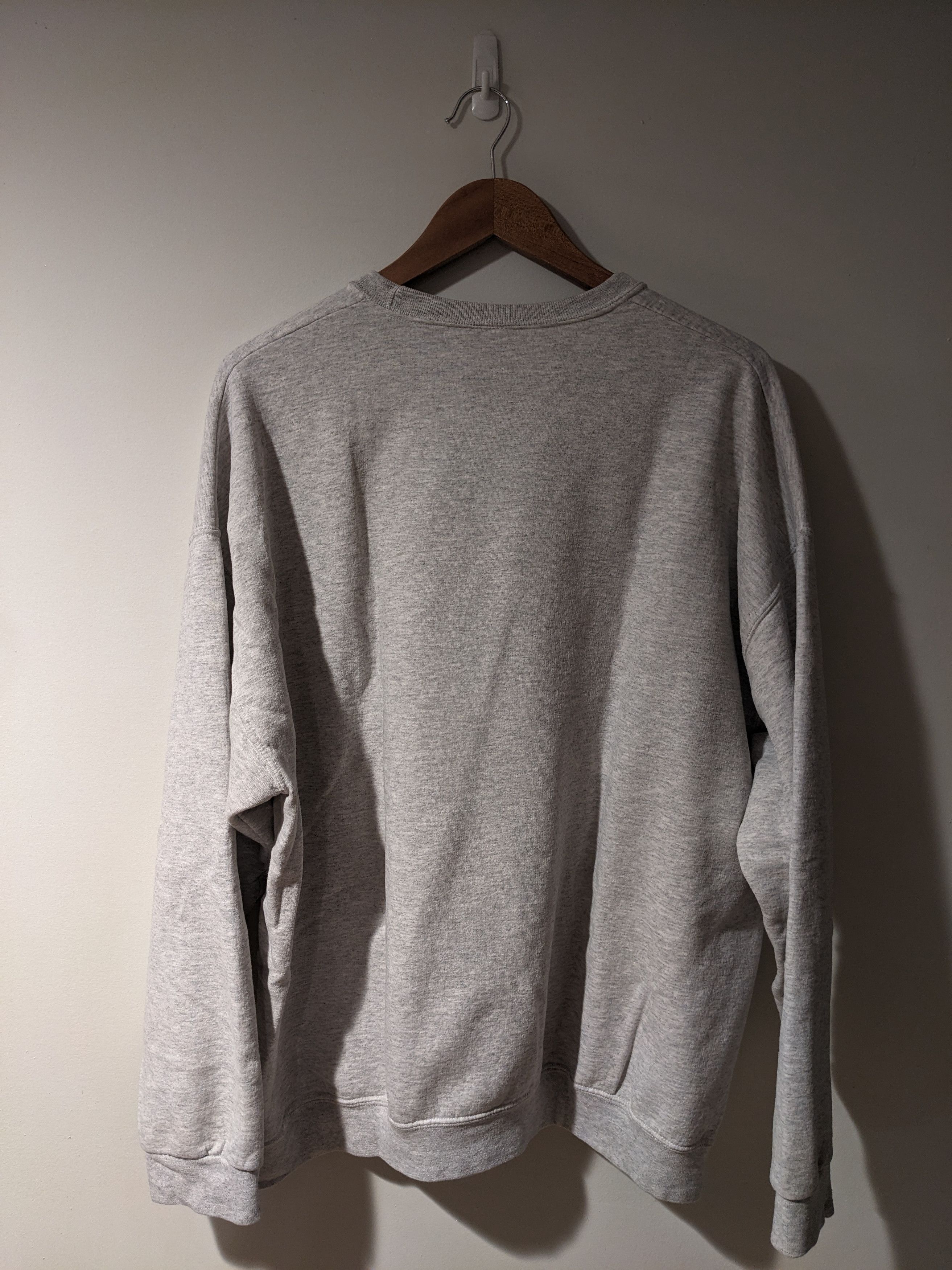 Disney × Vintage Vintage 90s Mickey Mouse Classic Disney Store Sweatshirt Size US L / EU 52-54 / 3 - 7 Thumbnail