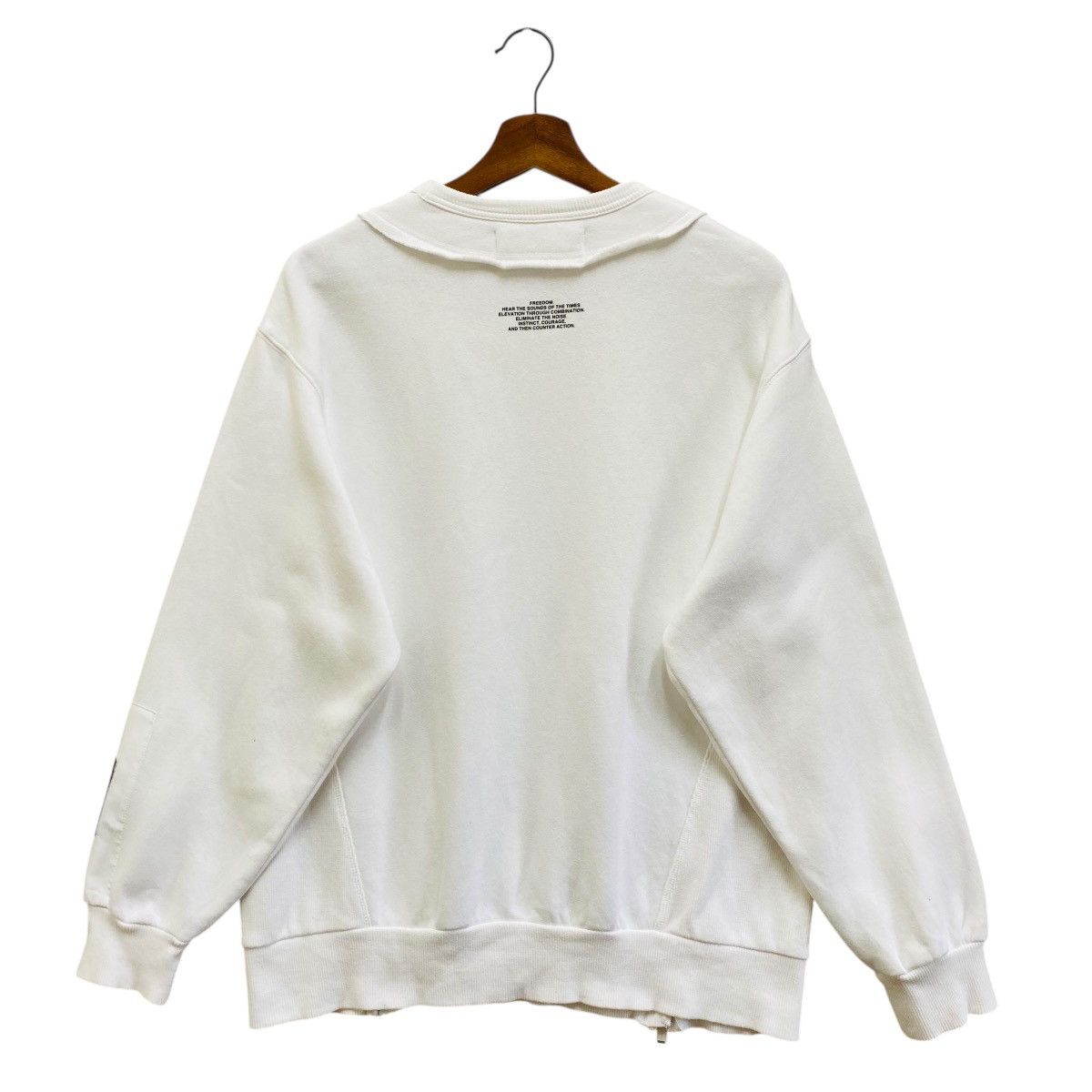GU × Undercover GU x Undercover Jun Takahashi White Sweatshirt Multi-Zip M Size US M / EU 48-50 / 2 - 2 Thumbnail