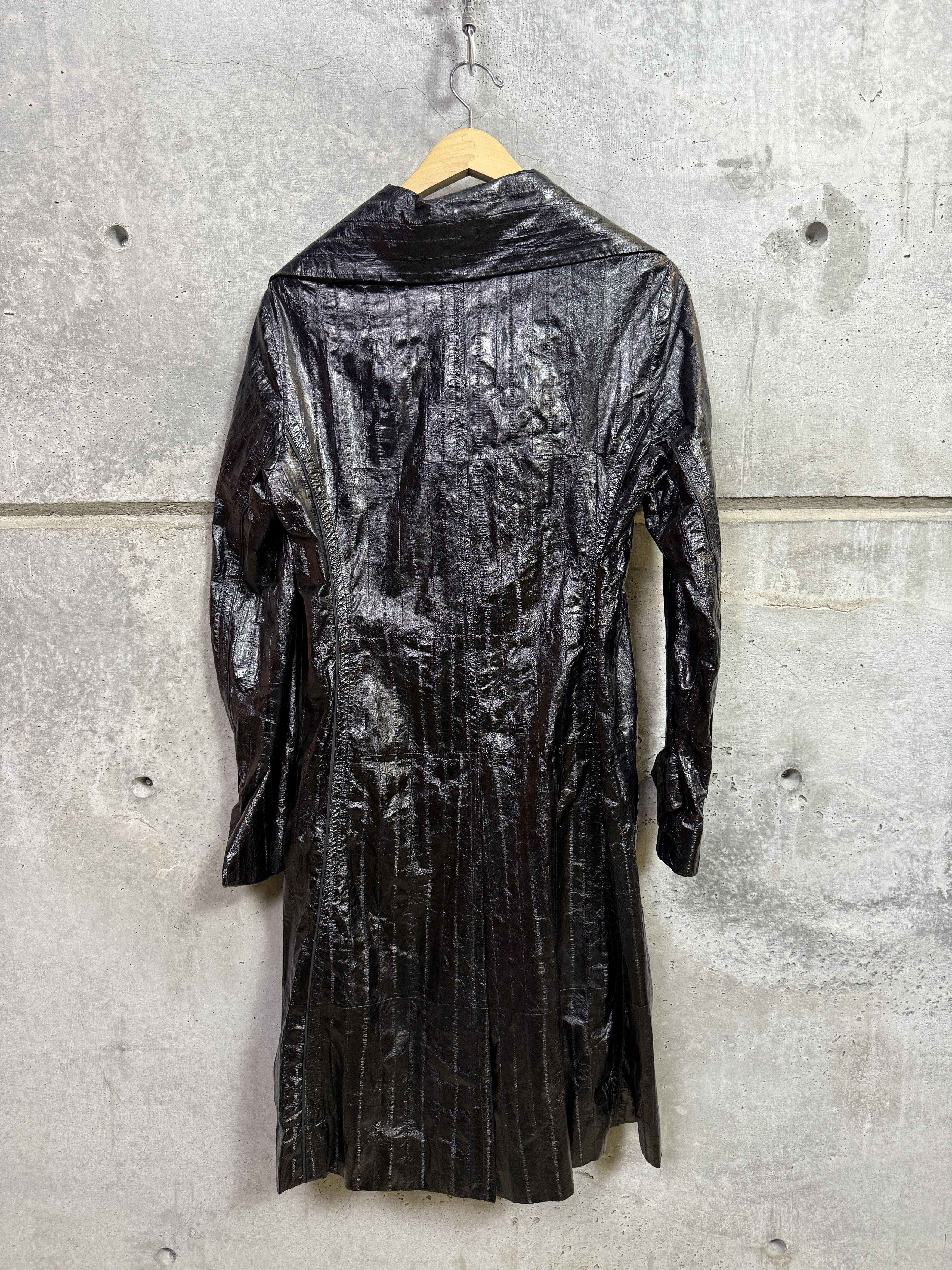 Nina Ricci Nina Ricci Crinkled Eel Trench Coat Size XS / US 0-2 / IT 36-38 - 2 Thumbnail