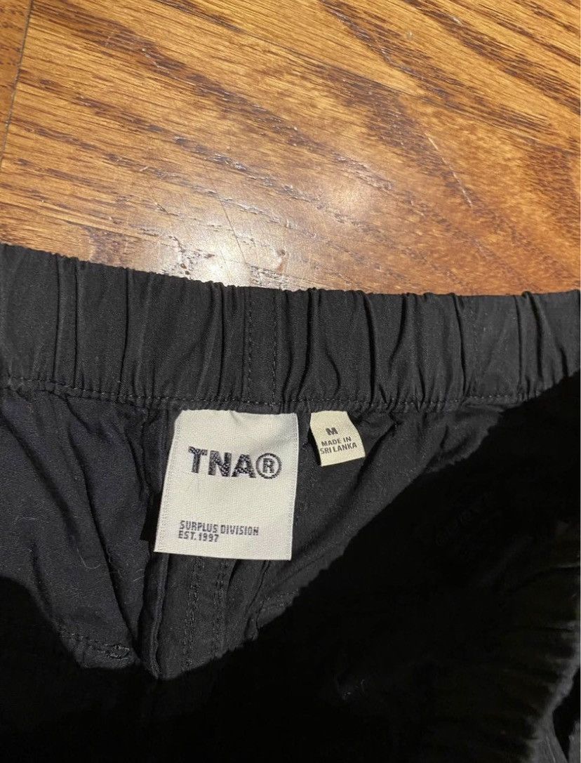 Aritzia × TNA TNA Cargo Pant Size 30" / US 8 / IT 44 - 4 Thumbnail
