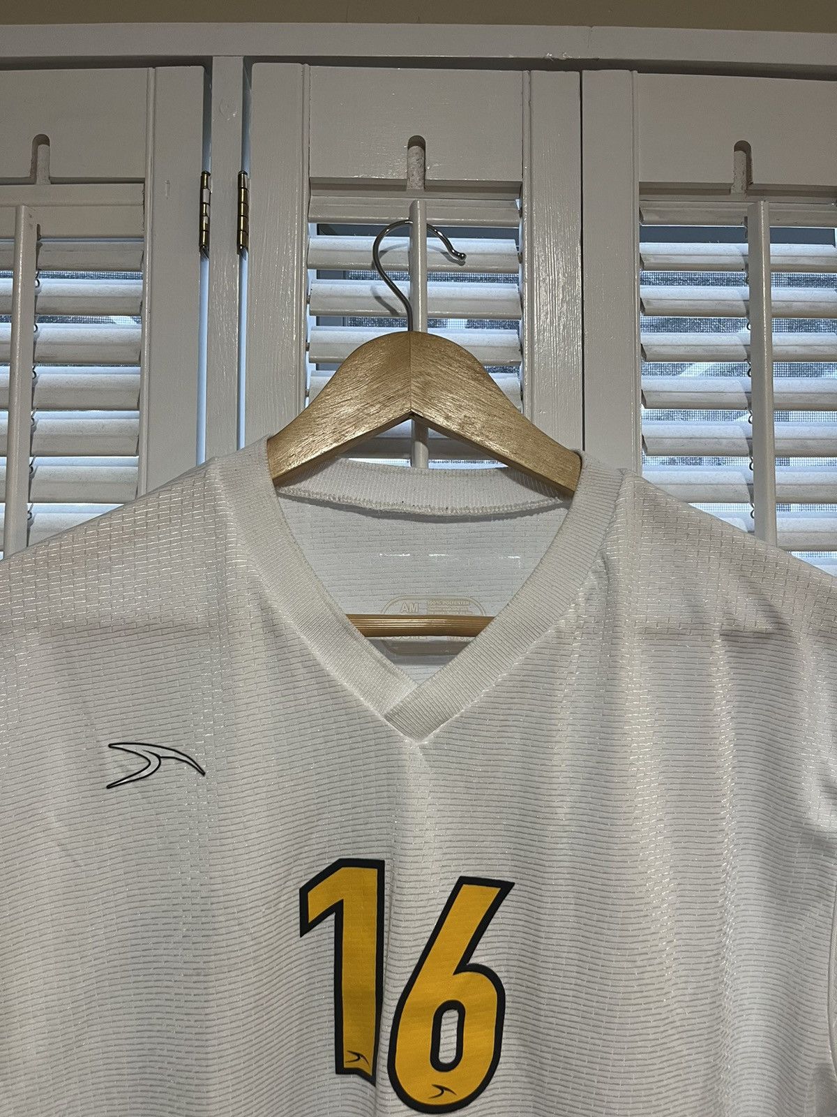 Vintage White Y2K Soccer Jersey 17 Size US M / EU 48-50 / 2 - 3 Thumbnail