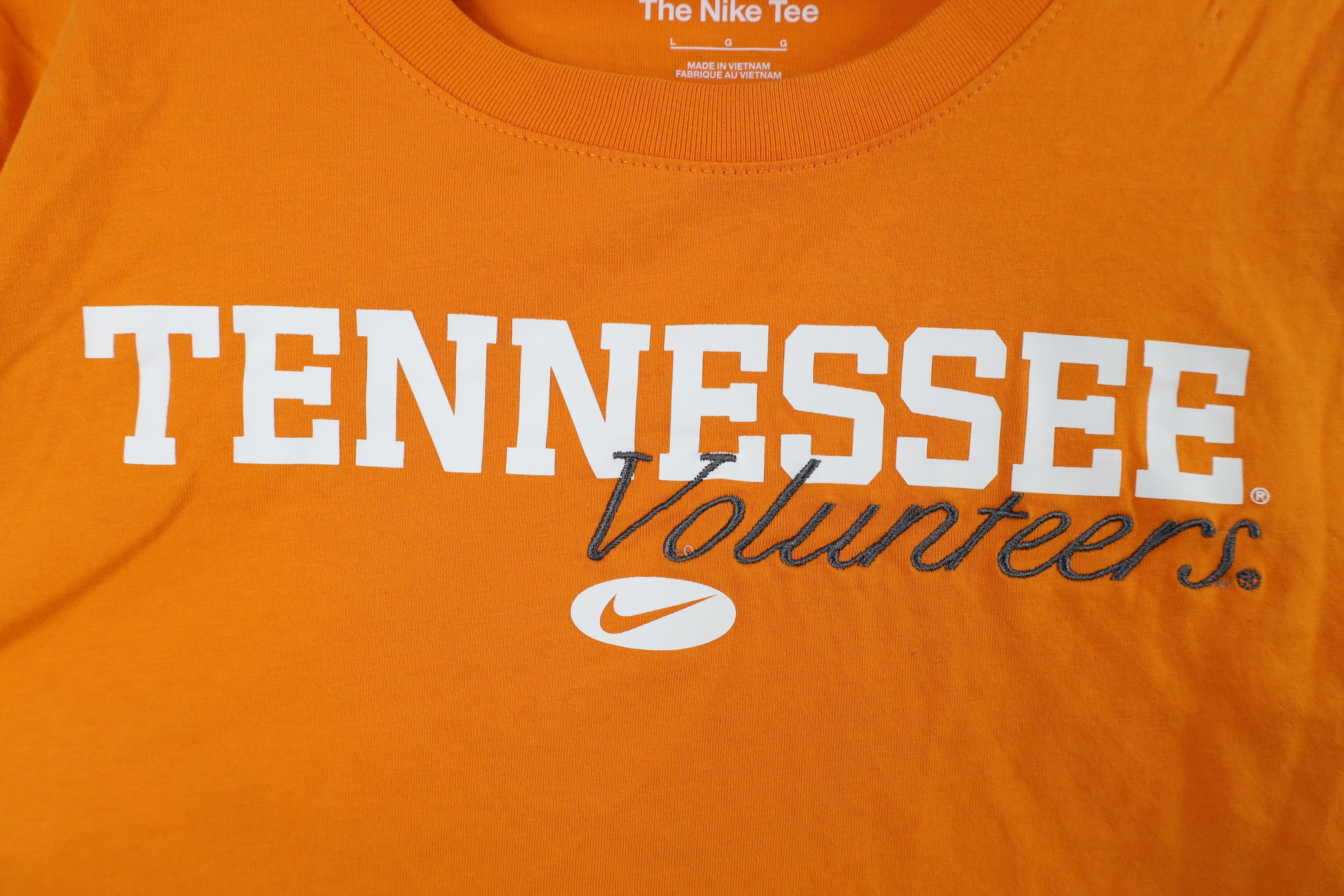 Nike × Vintage Nike Scott Center Swoosh University of Tennessee T-Shirt Size L / US 10 / IT 46 - 4 Thumbnail
