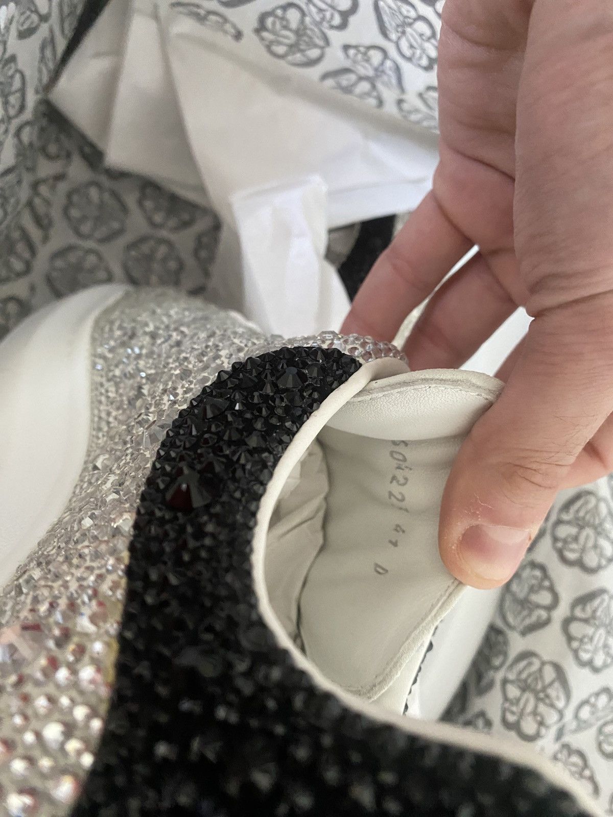 Alexander McQueen Alexander McQueen Crystal Embellishment sneakers Size US 8 / EU 41 - 9 Thumbnail