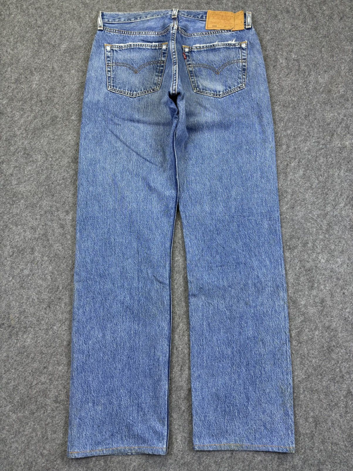 Levi's Vintage Levis 501 Original Cut Medium Wash Denim F966 Size US 31 - 18 Thumbnail