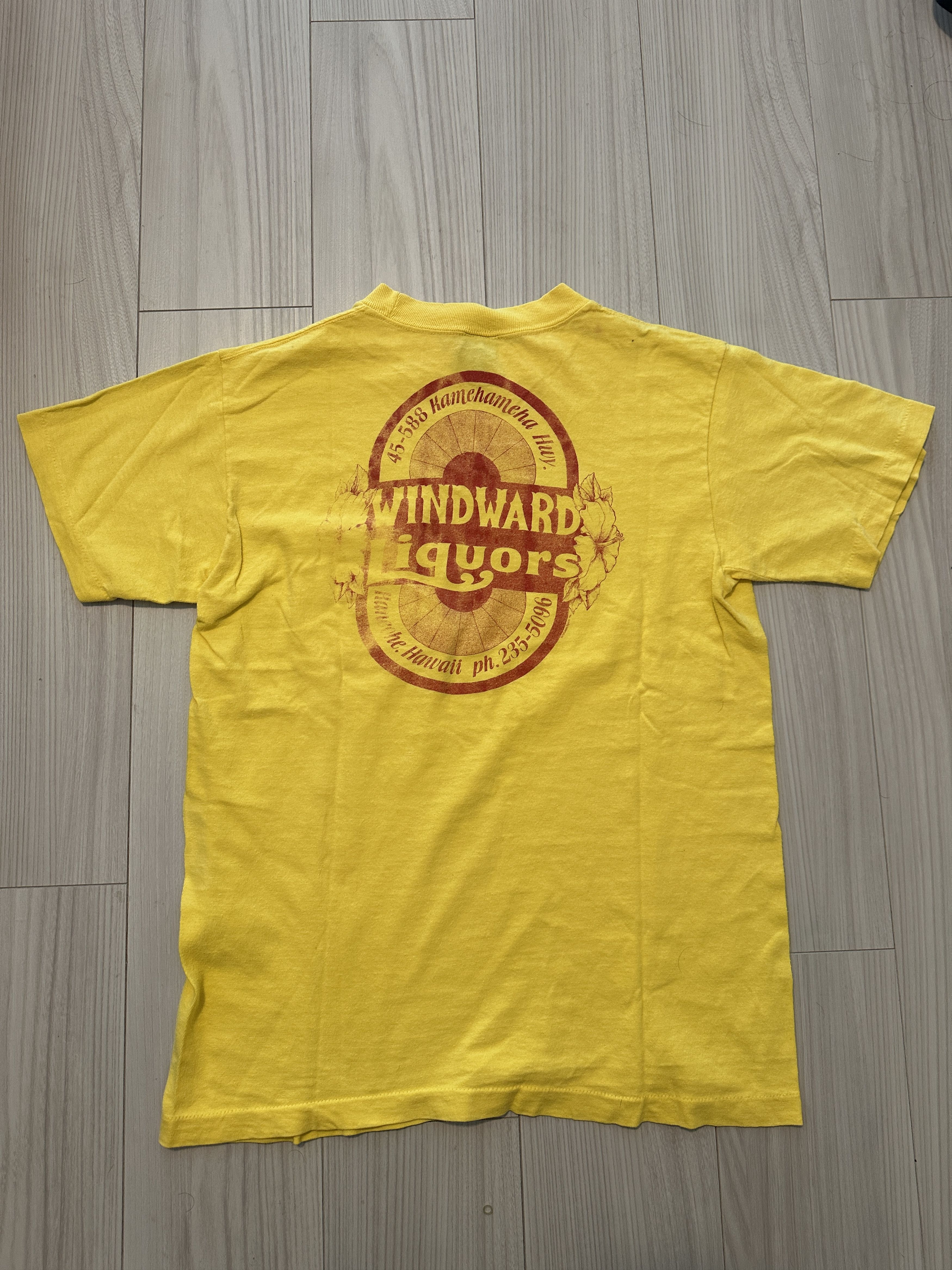 Anvil 1976 Vintage Tshirt - Windward Liquors Size US M / EU 48-50 / 2 - 1 Thumbnail