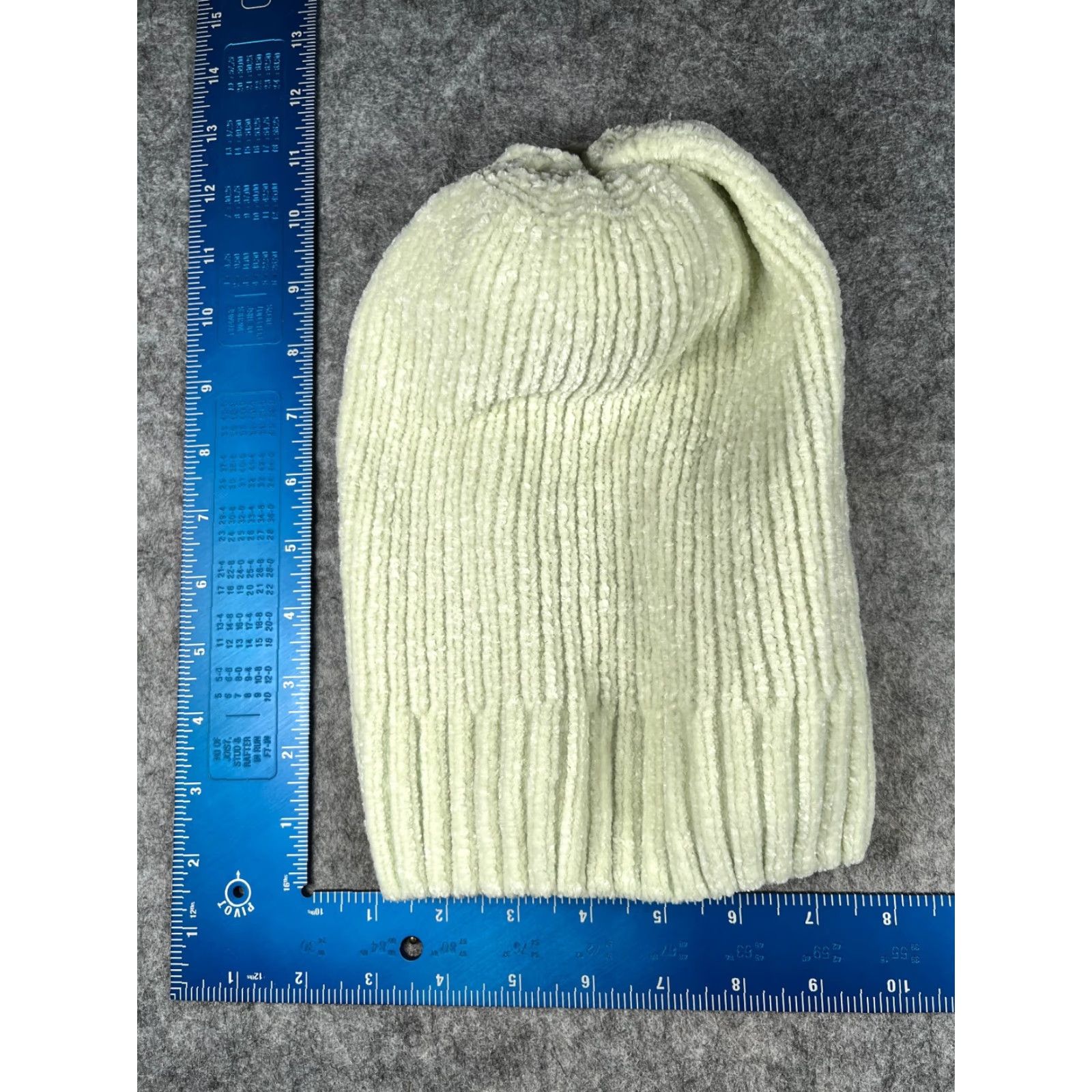Vintage Tucker Tate Beanie Toque Women One Size Green Knit 100% Polyester Snow Ski Pom Knit Hat Womens Beanie Size ONE SIZE - 5 Thumbnail
