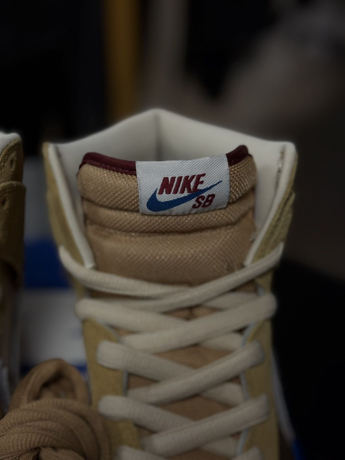 Nike Size 11- Nike SB Dunk High Premium Koston 2010 (313171- 702) Size US 11 / EU 44 - 7 Thumbnail