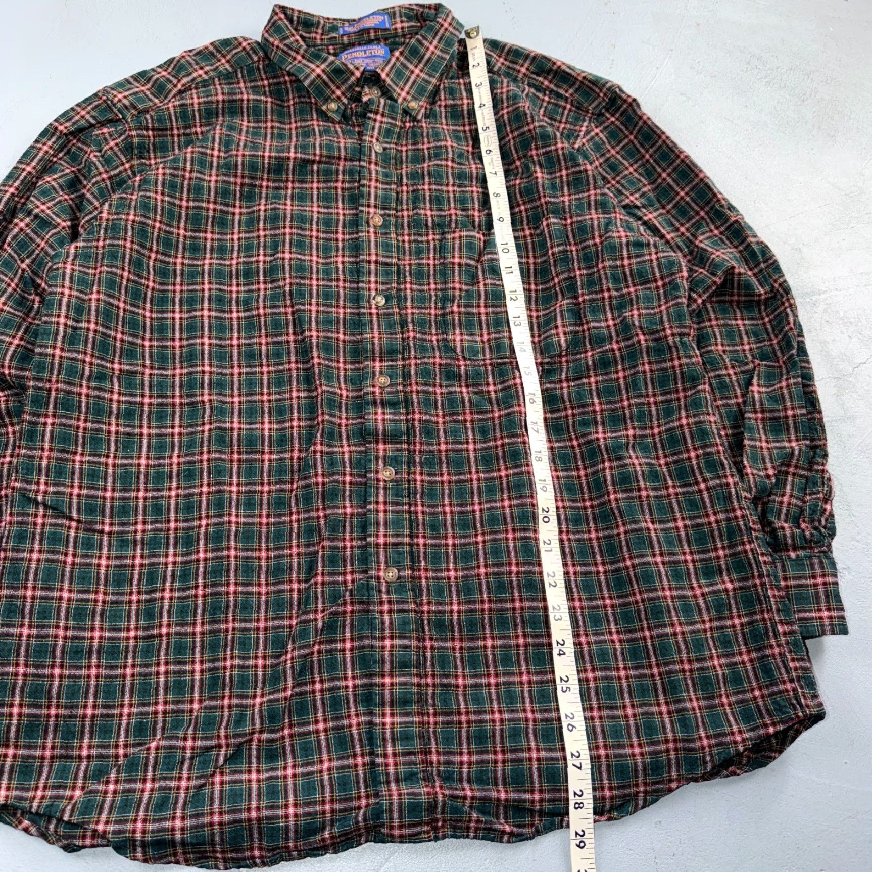 Pendleton VINTAGE Pendleton Shirt Mens XL VTG Green Red Plaid 100% Wool USA Fabrics VTG Size US XL / EU 56 / 4 - 3 Thumbnail