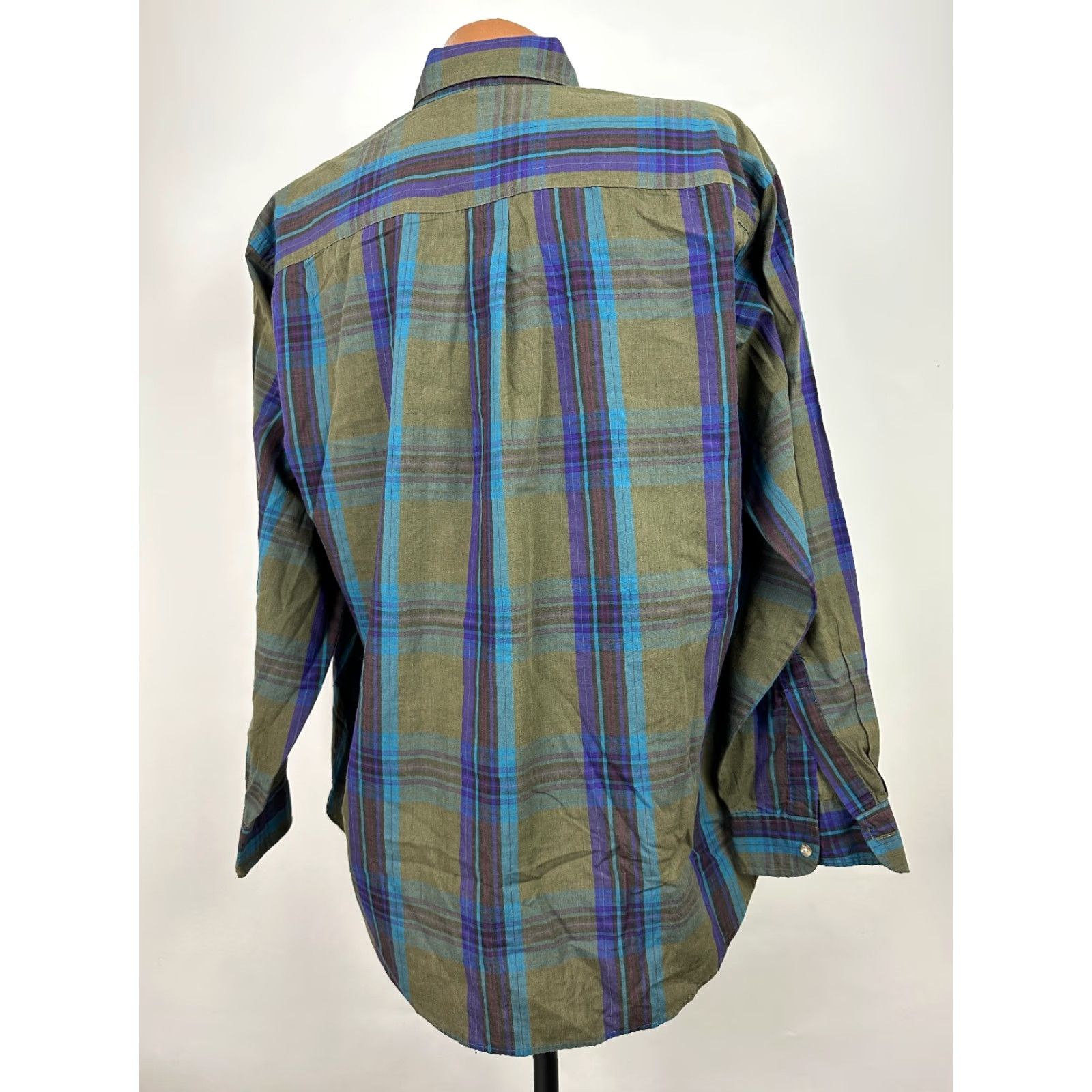 Van Heusen VINTAGE Van Heusen Shirt Men XL Olive Plaid 90s Casual Lightweight Button-Down Collar-Down Size US XL / EU 56 / 4 - 7 Thumbnail
