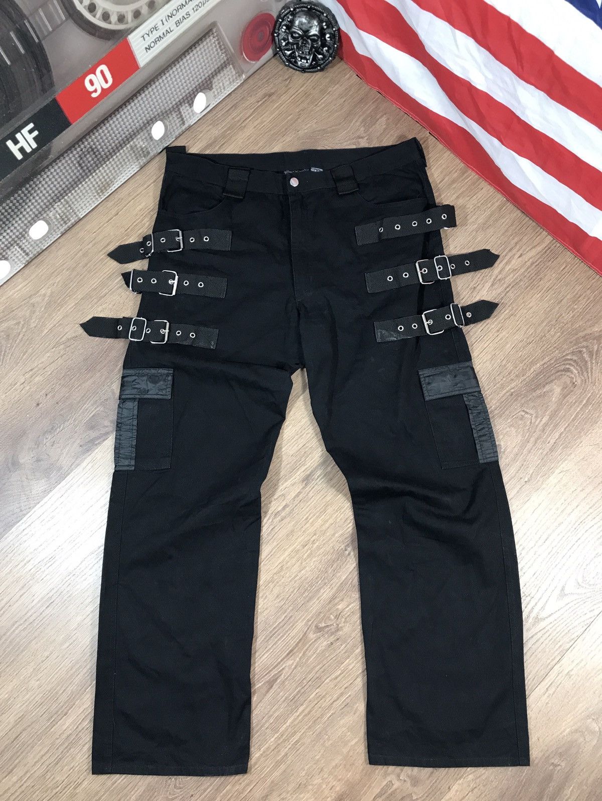 Japanese Brand Multipocket Avant Garde Pants Size US 38 / EU 54 - 1 Thumbnail