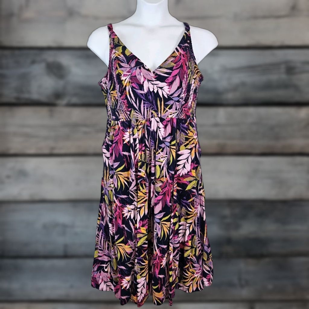 Torrid Torrid Womens Smocked Midi Dress Sz 2 Purple Pink Leaf Print Rayon Blend Size XXL / US 16-18 / IT 52-54 - 1 Thumbnail