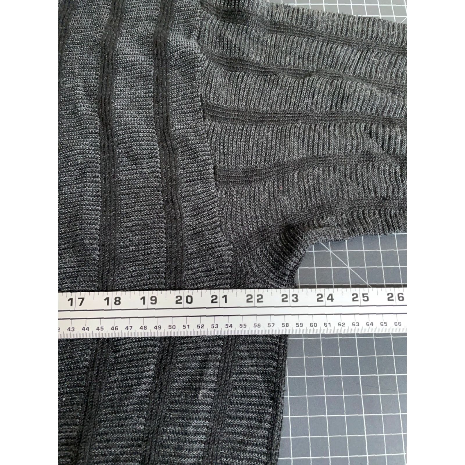 Vintage VINTAGE Fiji Mock Neck Sweater Adult XL Gray Striped Lightweight Knit 90s Mens Size US XL / EU 56 / 4 - 5 Thumbnail