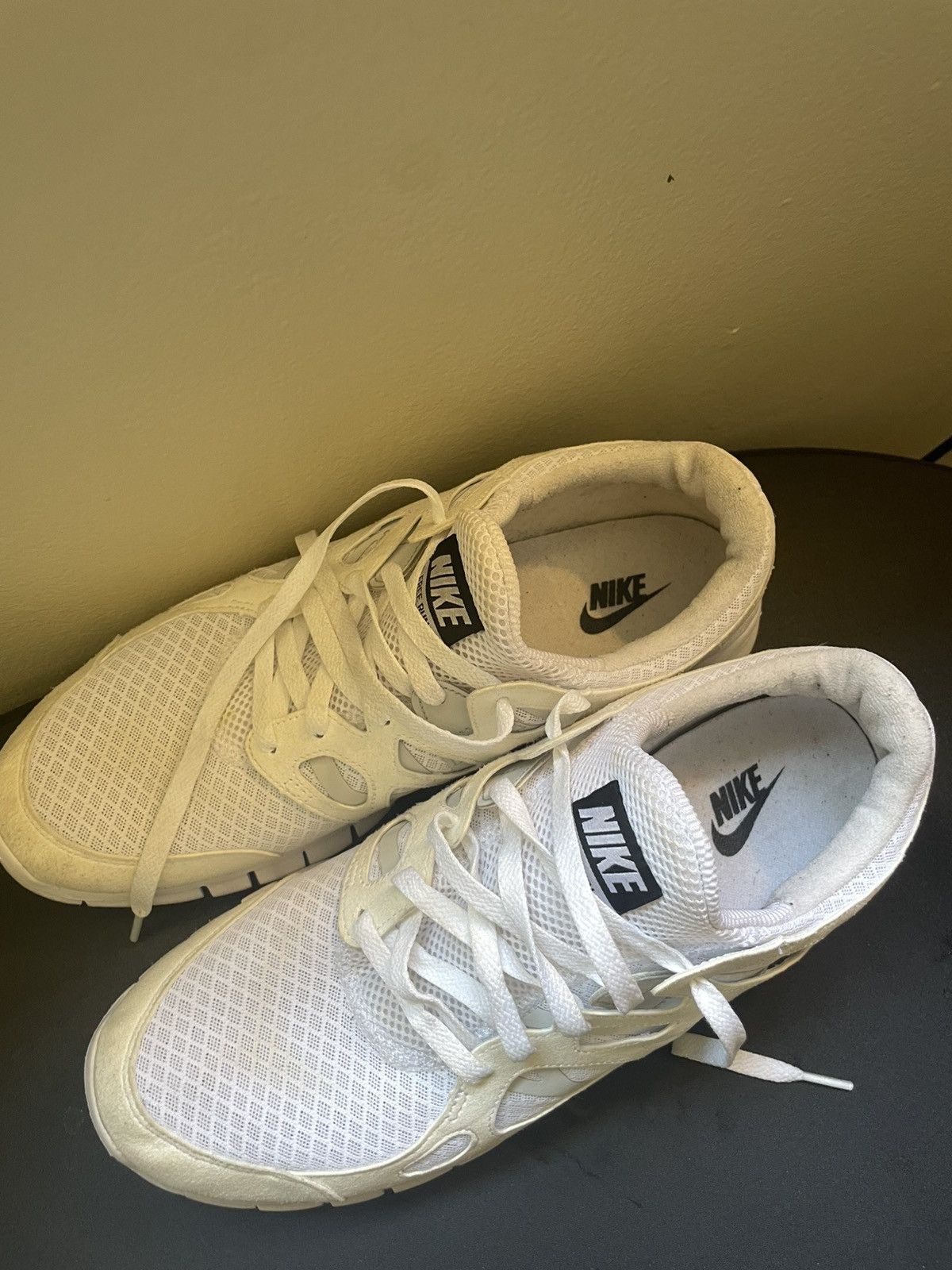 Nike 2011 free run 2 Size US 12 / EU 45 - 3 Thumbnail