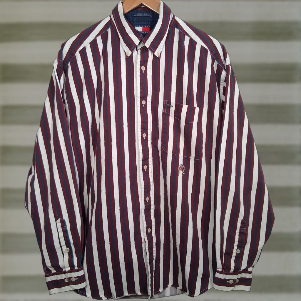 Tommy Hilfiger VINTAGE Tommy Hilfiger Shirt Men L Maroon Navy Stripe Crest Button-Up Collared 1990s Retro Blue Cotton Size US L / EU 52-54 / 3 - 1 Thumbnail