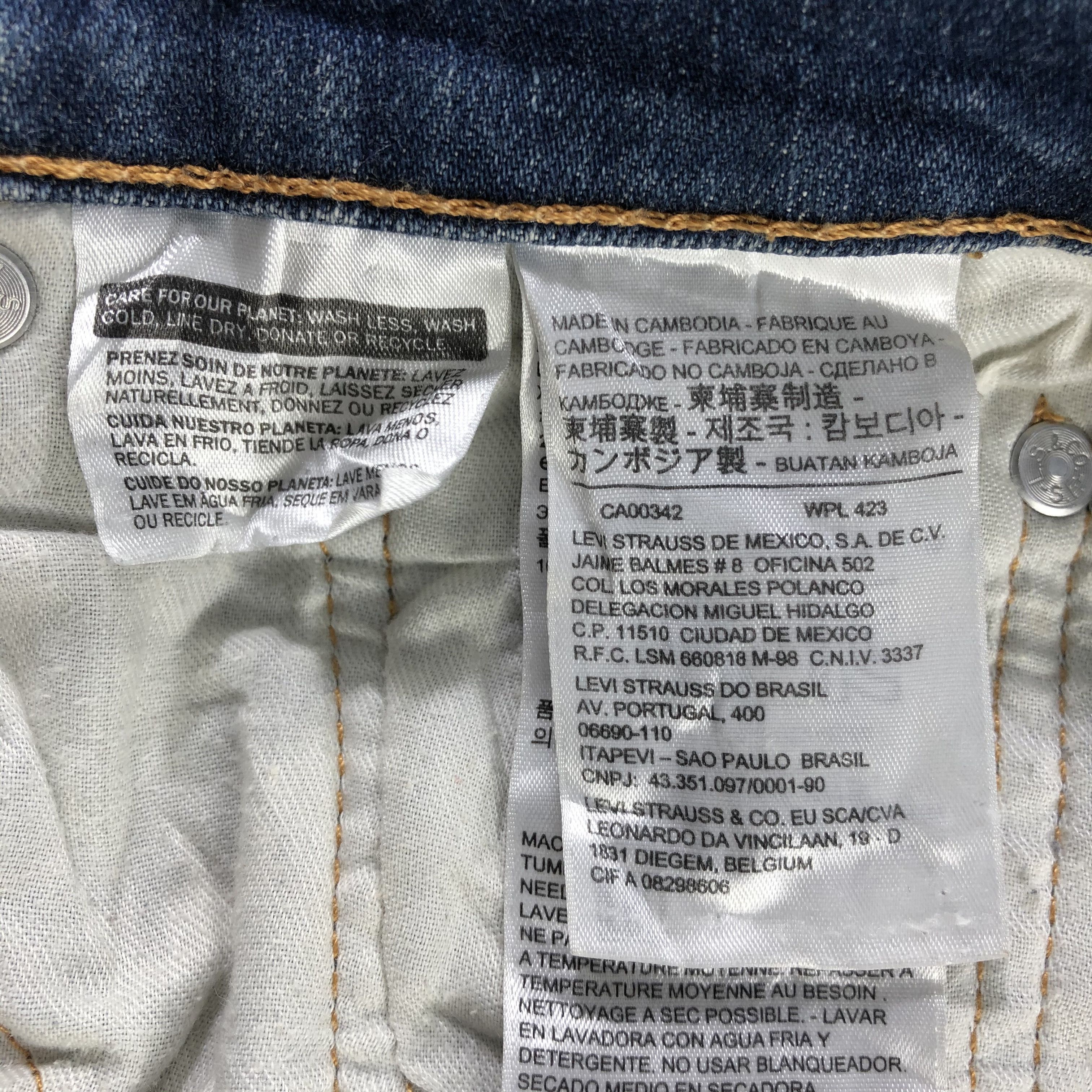 Levi's Vintage Levis 513 Jeans Faded Blue Denim KJ1258 Size US 33 - 12 Thumbnail