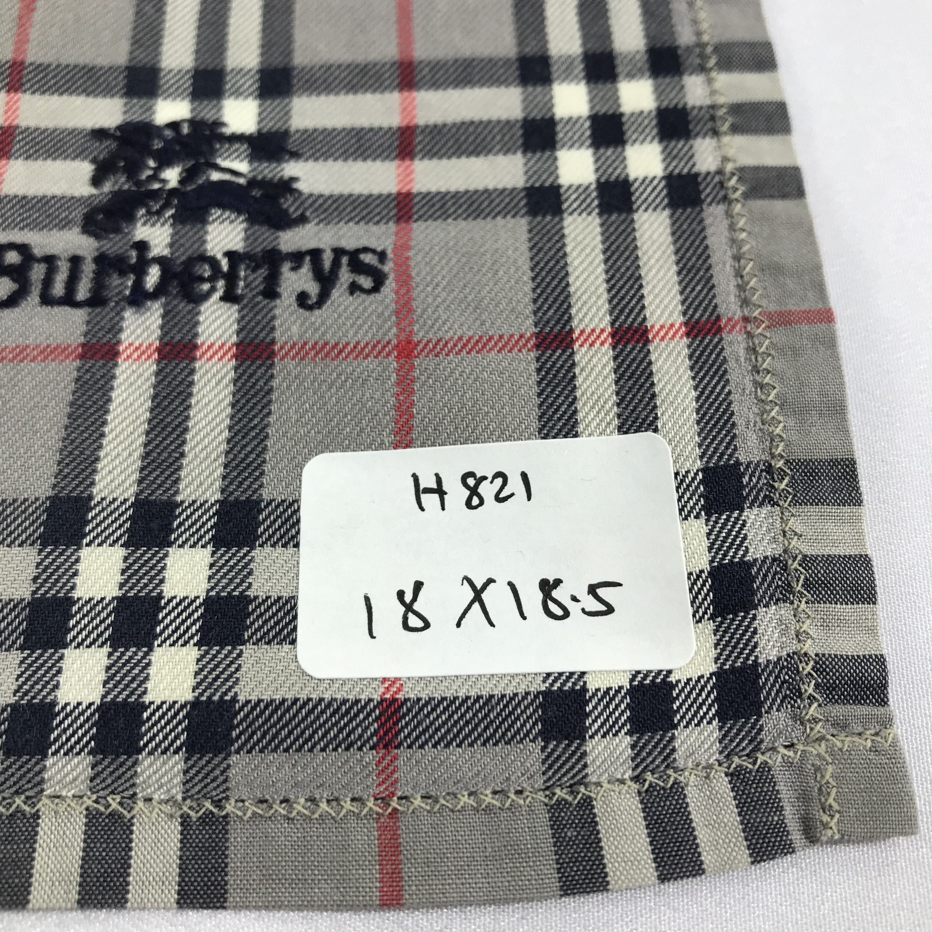 Burberry Burberrys Nova Check Handkerchief Neckerchief Bandana H821 Size ONE SIZE - 5 Thumbnail