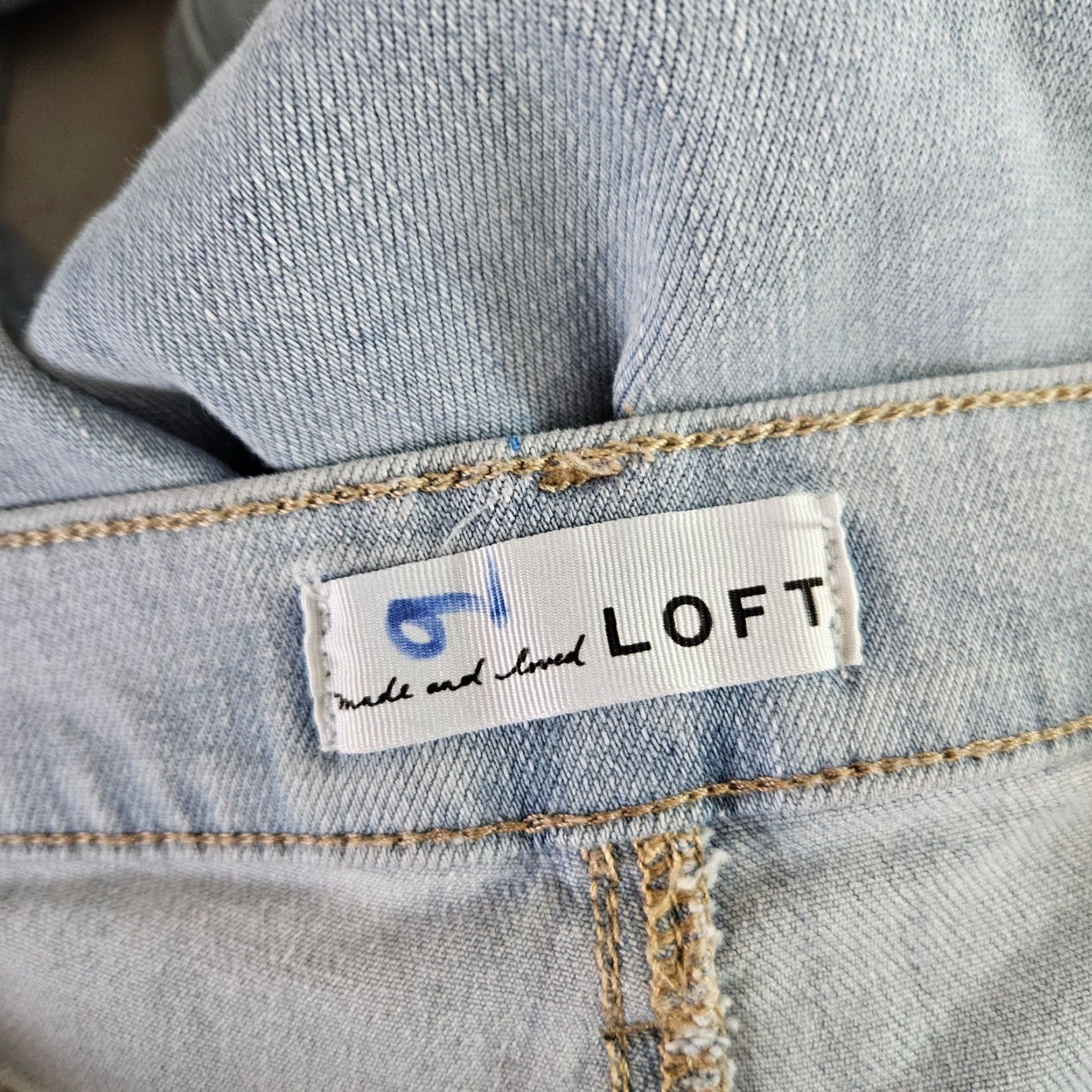 Loft Ann Taylor LOFT Womens Girlfriend Jeans Sz 12 Blue Light Wash Distressed Size 34" / US 12 / IT 48 - 8 Thumbnail