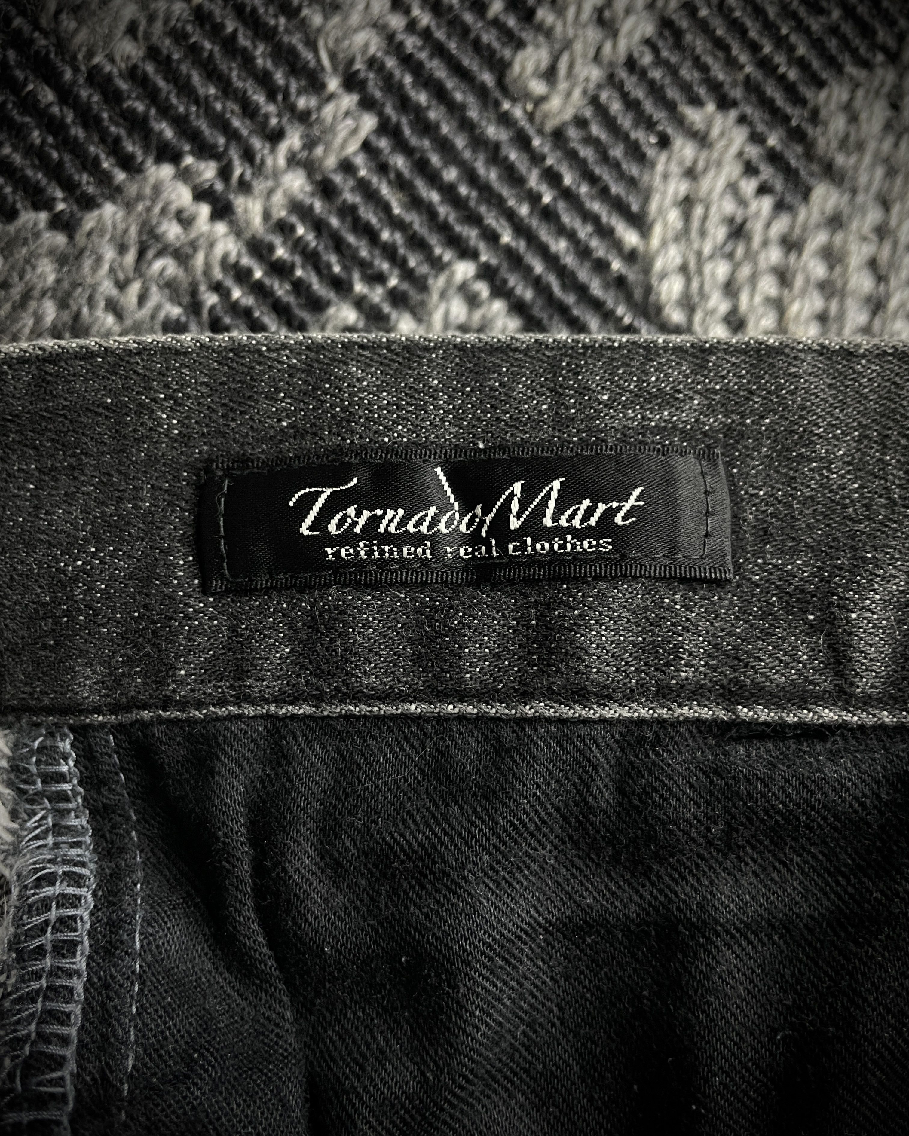 Tornado Mart Tornado Mart Black Whiskered Faded Flared Denim Size US 33 - 11 Thumbnail