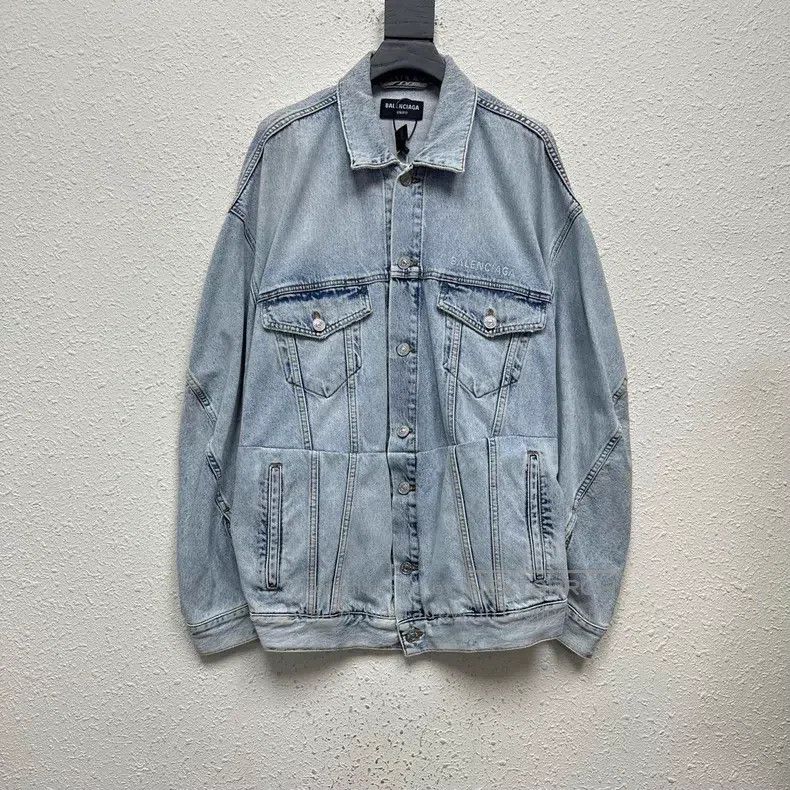 Balenciaga Balenciaga Twisted Folded Washed Denim Jacket Size US M / EU 48-50 / 2 - 1 Thumbnail