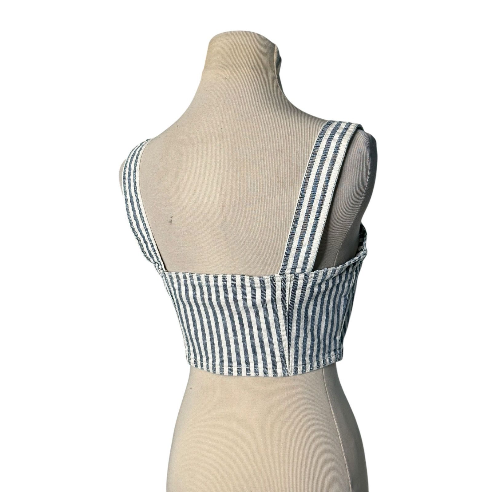 Zara Zara blue white denim strappy crop top size Small Size S / US 4 / IT 40 - 14 Thumbnail
