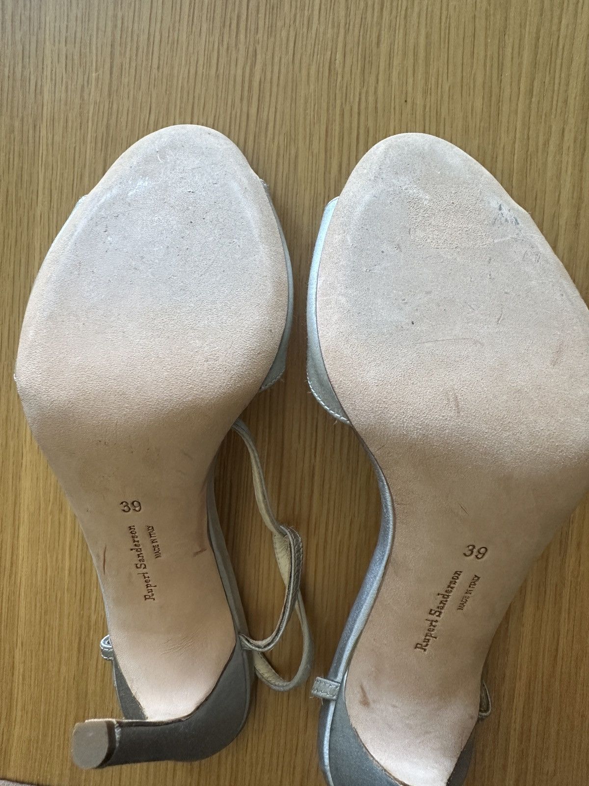 Rupert Sanderson Rupert Sanderson silver satin heels Size US 9 / IT 39 - 6 Thumbnail