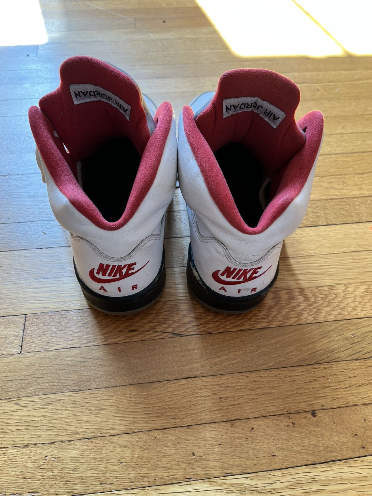 Jordan Brand Jordan 5 Fire Red High Top Size US 10.5 / EU 43-44 - 4 Thumbnail