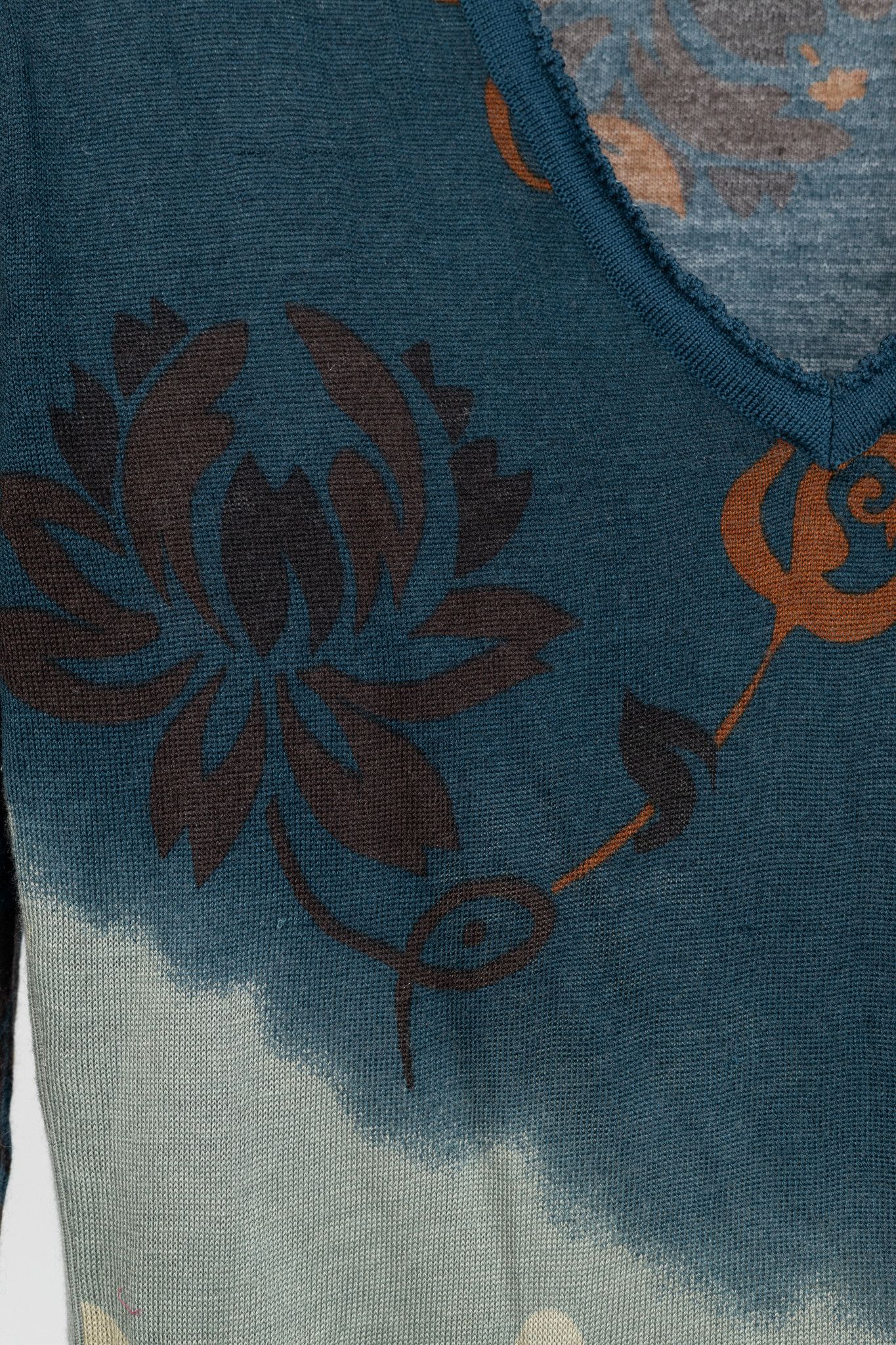 Dior Christian Dior Wool/Silk/Cashmere Floral Cropped Sweater Size L / US 10 / IT 46 - 8 Thumbnail