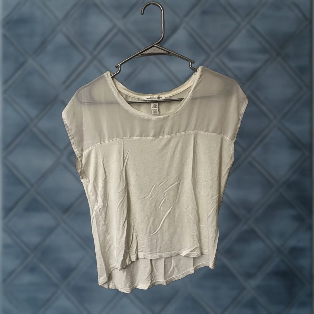 Vintage VINTAGE Ambiance Shirt Womens S White Short Sleeve Tunic Casual Slim Slit Stretch Comfort Size S / US 4 / IT 40 - 1 Thumbnail