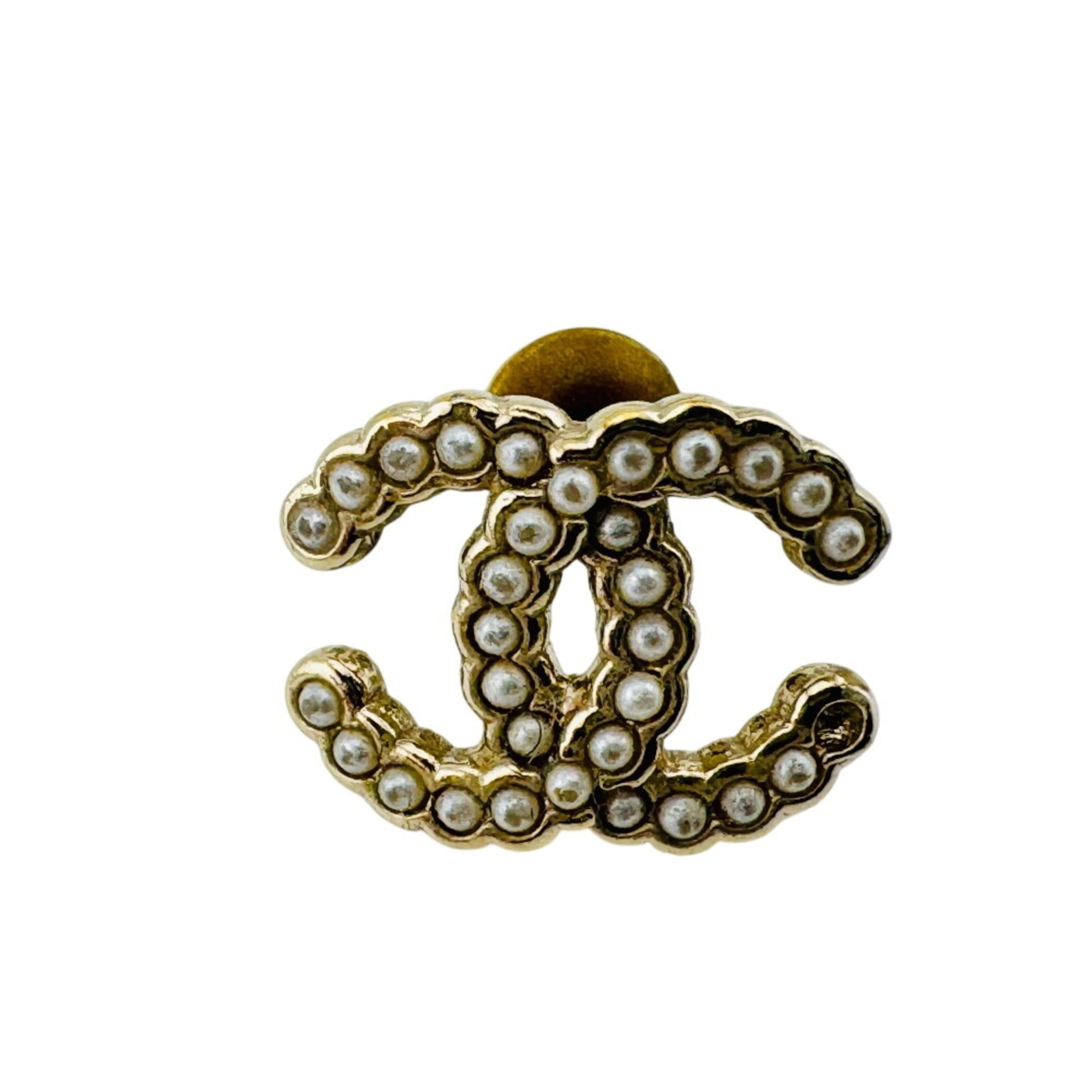 Chanel CHANEL Coco Mark Earring (Single Earring) - White Size ONE SIZE - 1 Thumbnail