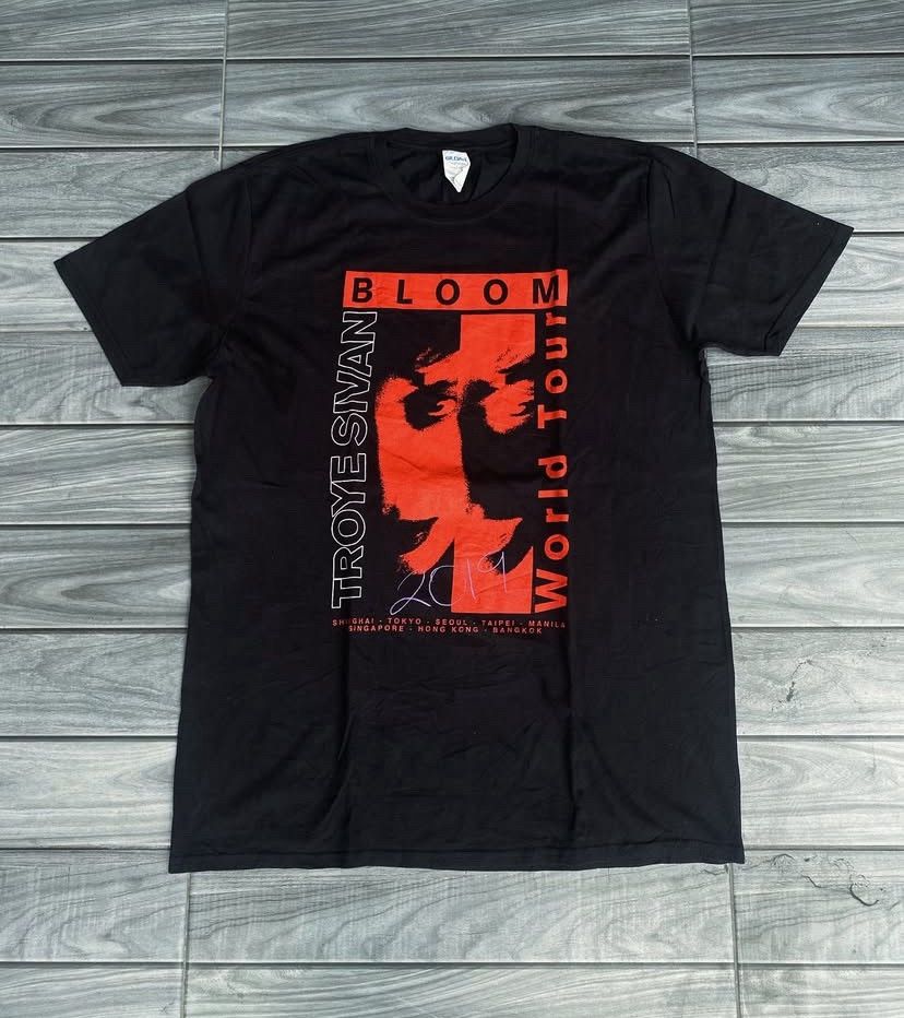 Gildan Troye sivan bloom world tour 2019 Asia tee Size US L / EU 52-54 / 3 - 1 Thumbnail