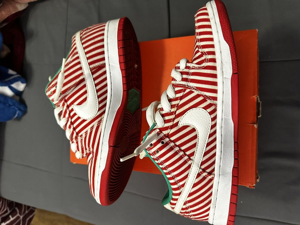 Nike SB Nike sb dunk low candy cane Size US 9 / EU 42 - 3 Thumbnail