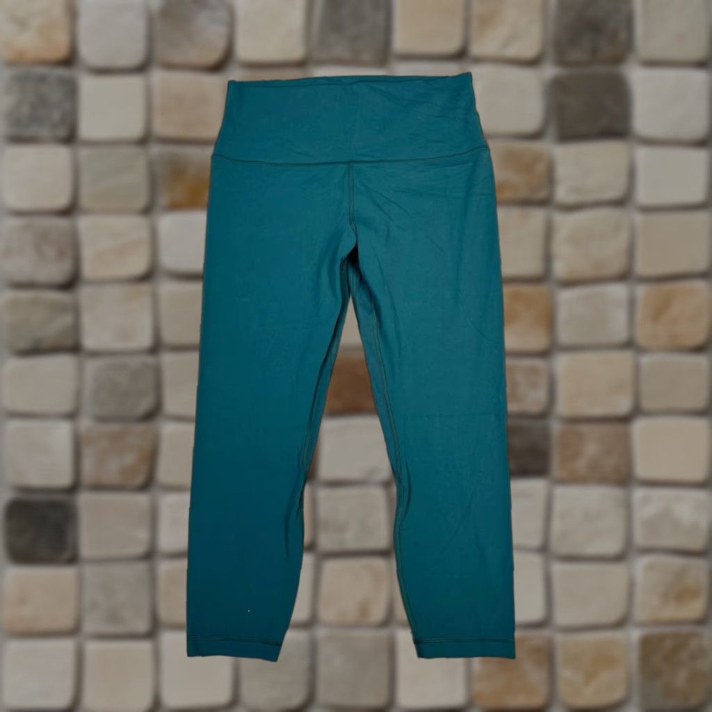 Lululemon Lululemon Align HR Crop 23'' Leggings Womens 12 Green Logo High Rise Athletic Shirt? Size 34" / US 12 / IT 48 - 1 Thumbnail
