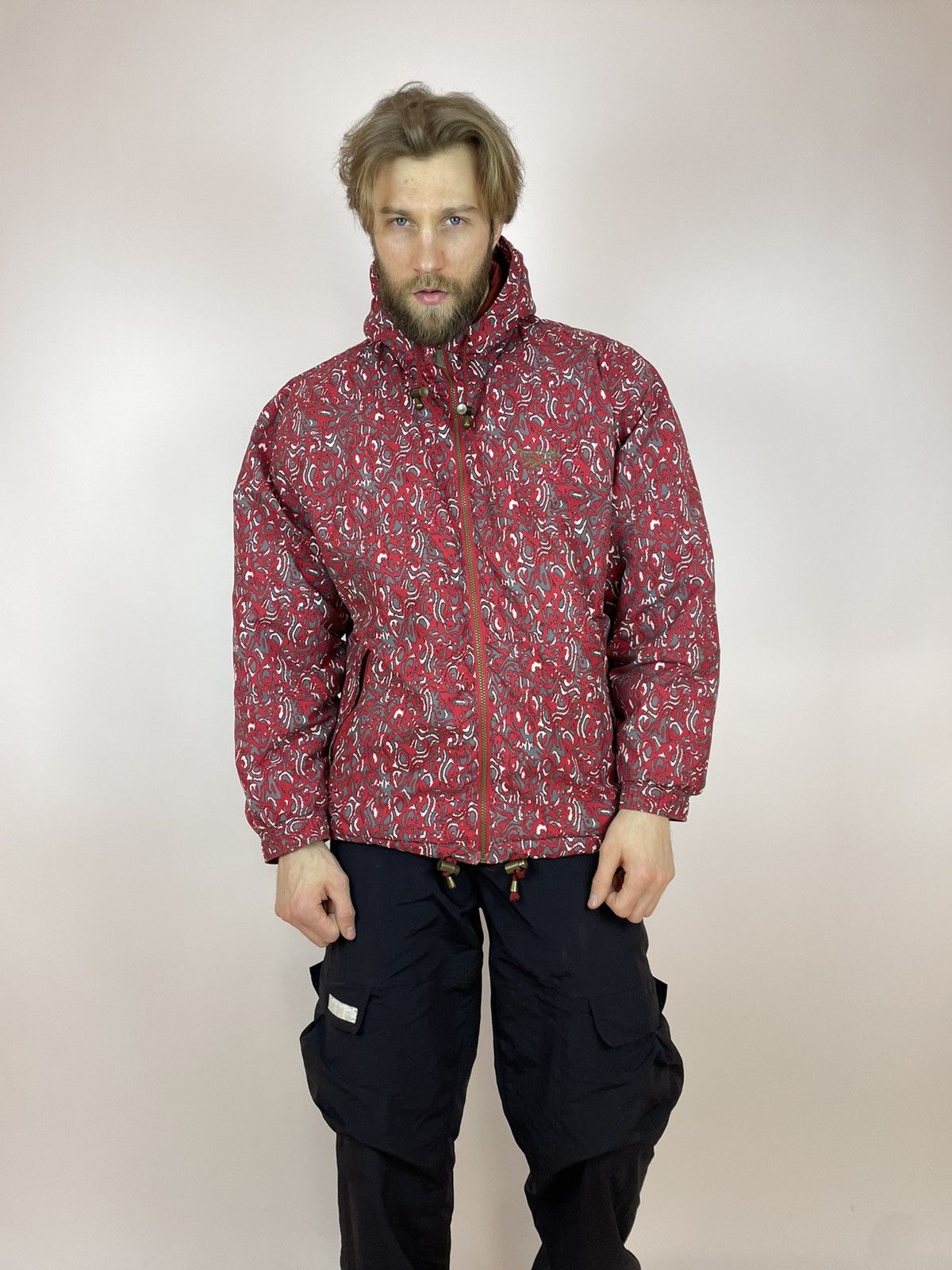 Reebok × Vintage REEBOK Vintage Multicolour Pattern Hooded jacket size L 90s Size US L / EU 52-54 / 3 - 1 Thumbnail