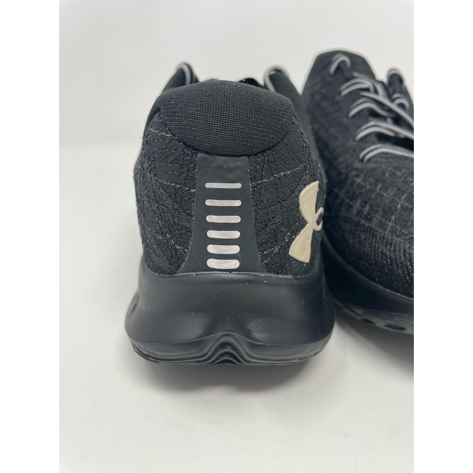 Under Armour Under Armor Flow Velocity Wind 2 Mens Running Shoes Mens 9.5 Size US 9.5 / EU 42-43 - 9 Thumbnail