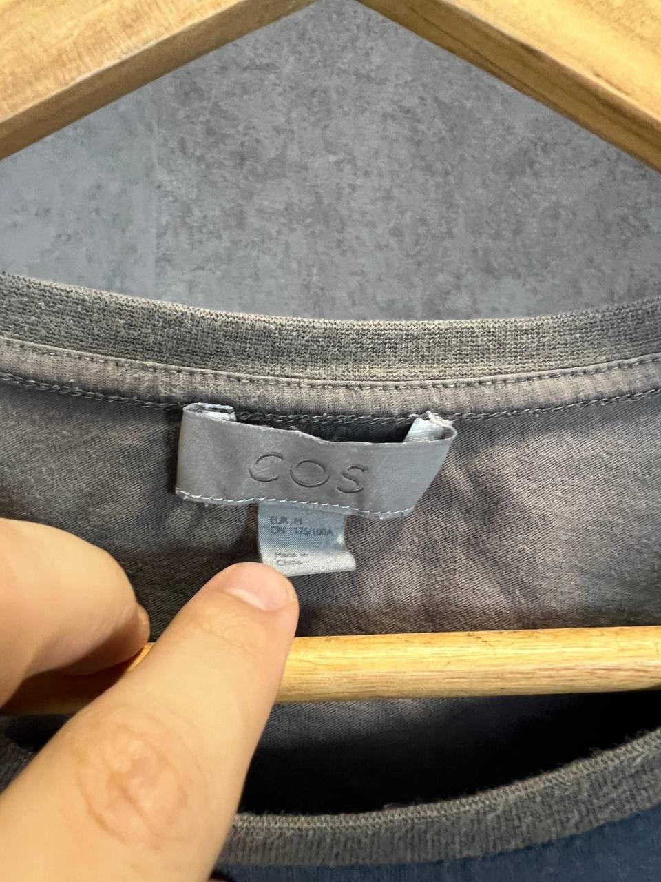 Cos Cos art designer tee Size US M / EU 48-50 / 2 - 3 Thumbnail