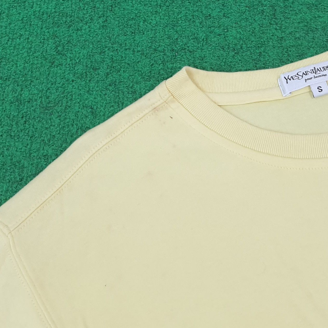 Yves Saint Laurent Vintage YSL Yves Saint Laurent Spell Out Tshirt C27628 Size US M / EU 48-50 / 2 - 12 Thumbnail