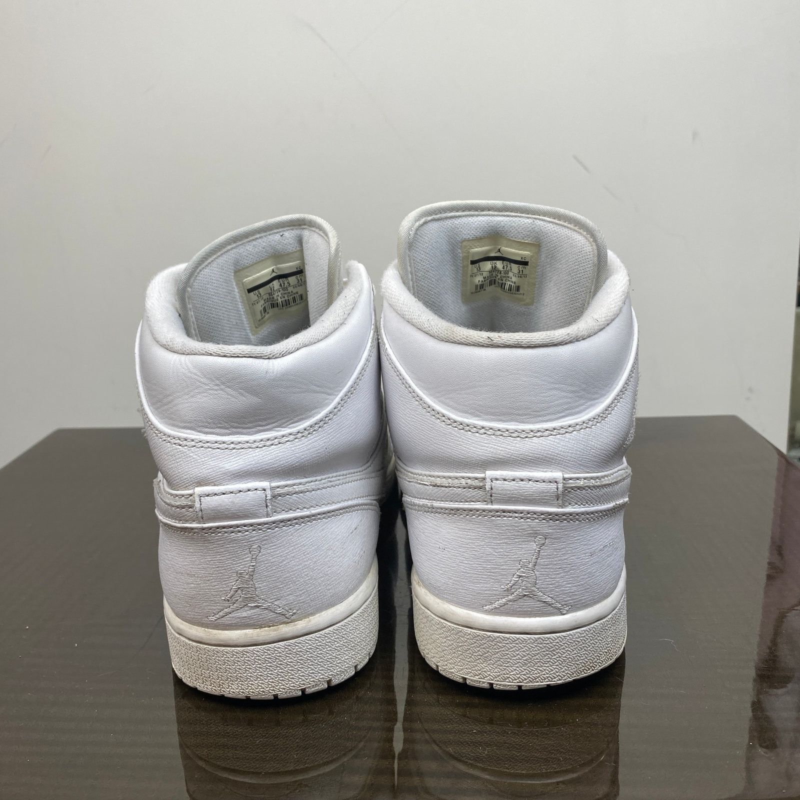 Jordan Brand × Nike Nike Air Jordan 1 Mid Retro Triple White Shoes Sneakers 13 Size US 13 / EU 46 - 4 Thumbnail