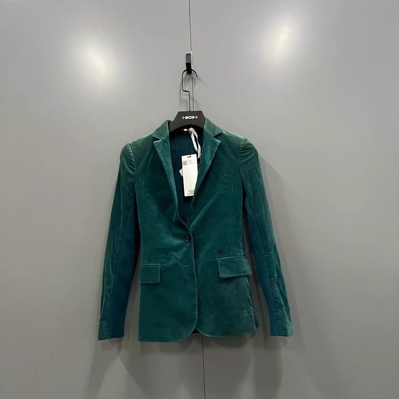 Gucci Gucci Green velvet slim suit 2502-Nextarrow Size 38R - 1 Thumbnail
