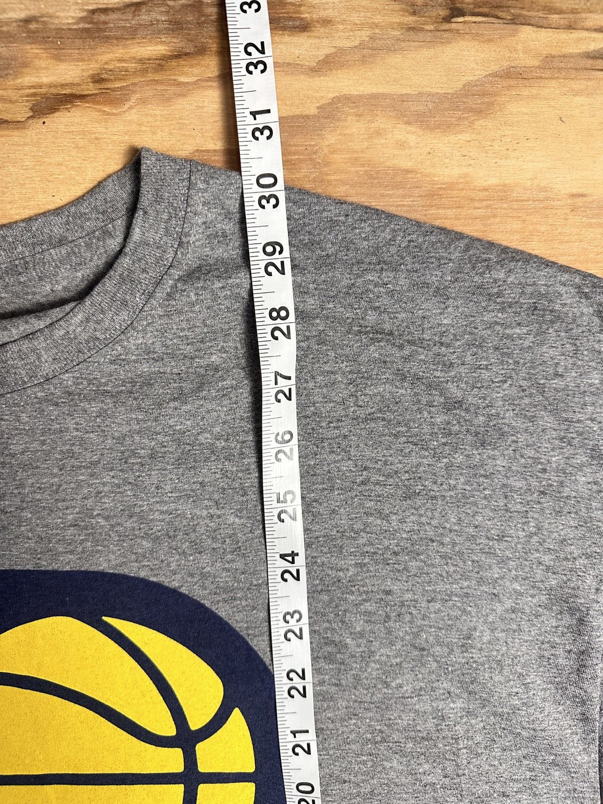 Fruit Of The Loom × NBA NBA Indiana Pacers Fruit of the loom Tee Size US XL / EU 56 / 4 - 5 Thumbnail