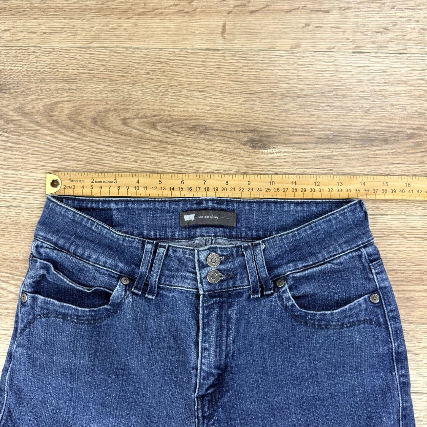 Levi's Levi's Jeans Womens 10M Mid Rise Skinny Blue Denim Pockets Double Button Flap Pockets Size 32" / US 10 / IT 46 - 4 Thumbnail