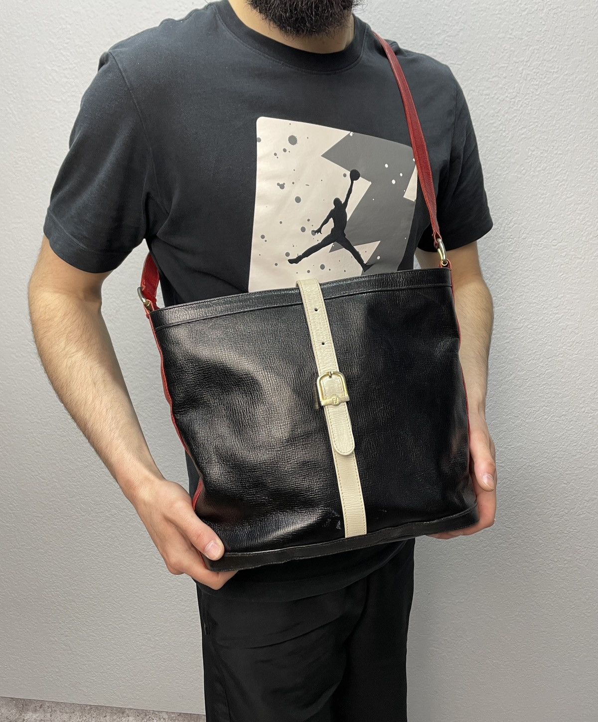 Designer × Fendi Vintage Y2K Fendi Monogram Leather Shoulder Bag Size ONE SIZE - 18 Thumbnail