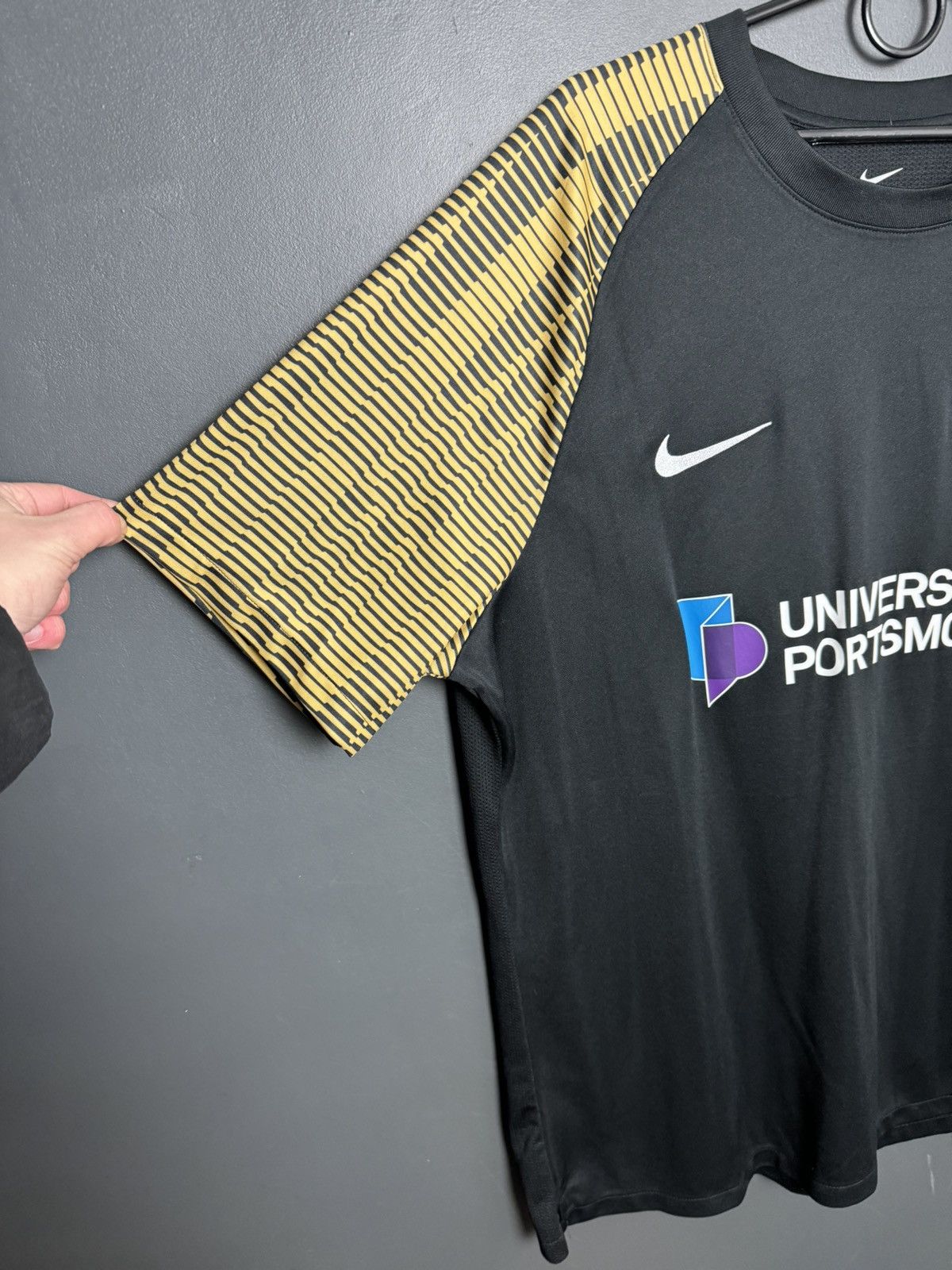 Nike Portsmouth 22/23 Away Football Jersey Size US XXL / EU 58 / 5 - 5 Thumbnail