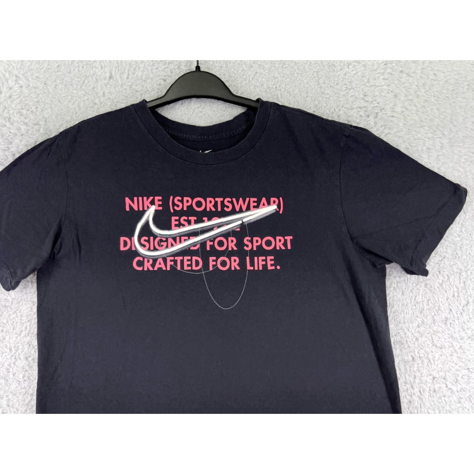 Nike Nike Dri-FIT Shirt Mens M Black Logo Sports Retro Outdoors Size US M / EU 48-50 / 2 - 5 Thumbnail