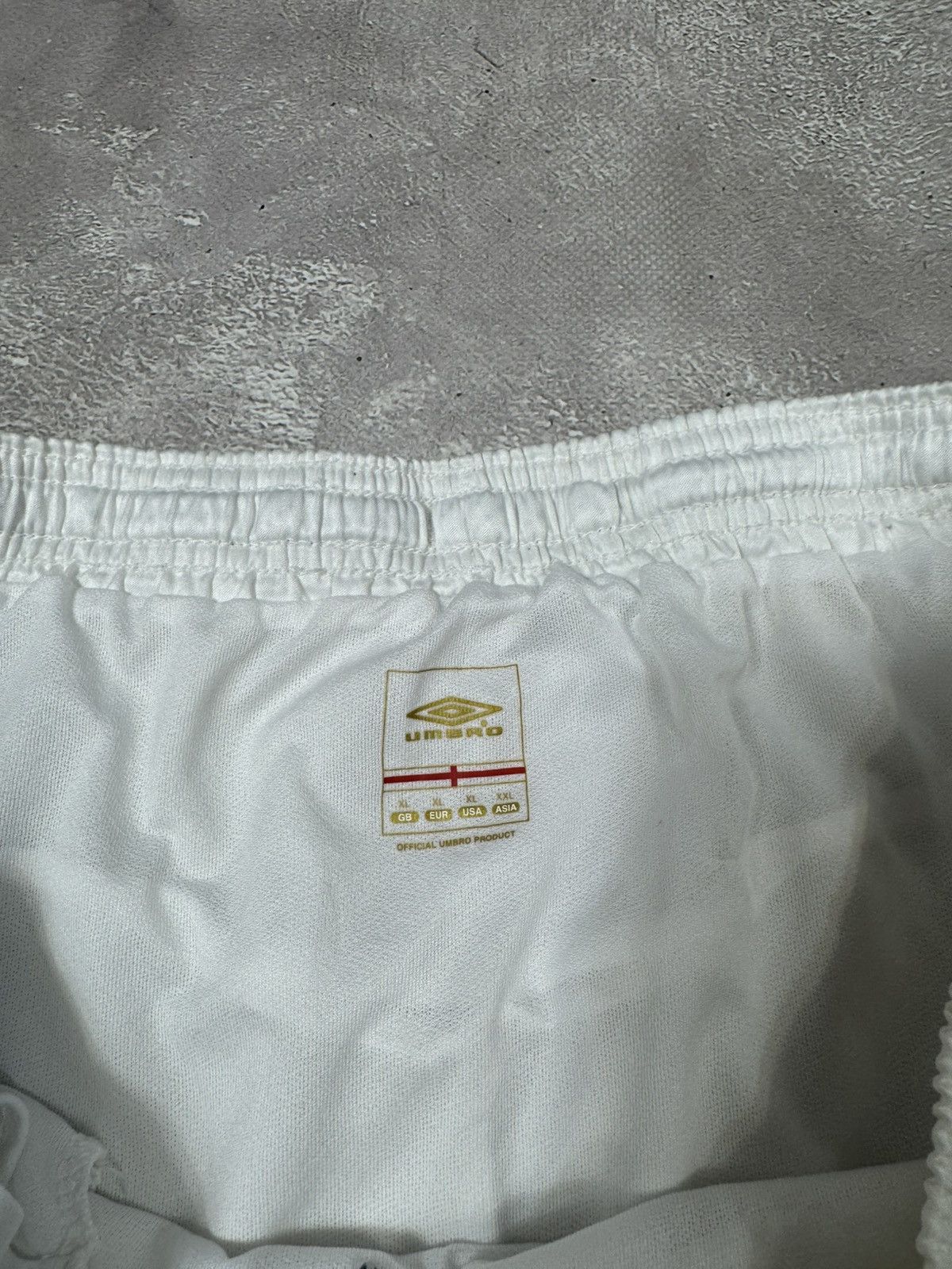 Umbro Umbro England White Y2k Nylon Short Size US 36 / EU 52 - 5 Thumbnail