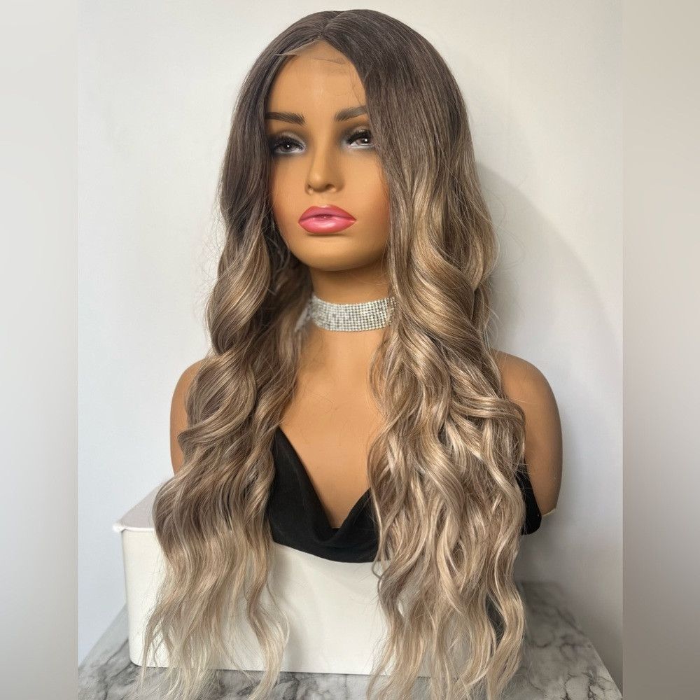 Other 4 x 2 Lace Closure Balayage Blonde Wig 26 Inch long Natural Size ONE SIZE - 2 Thumbnail