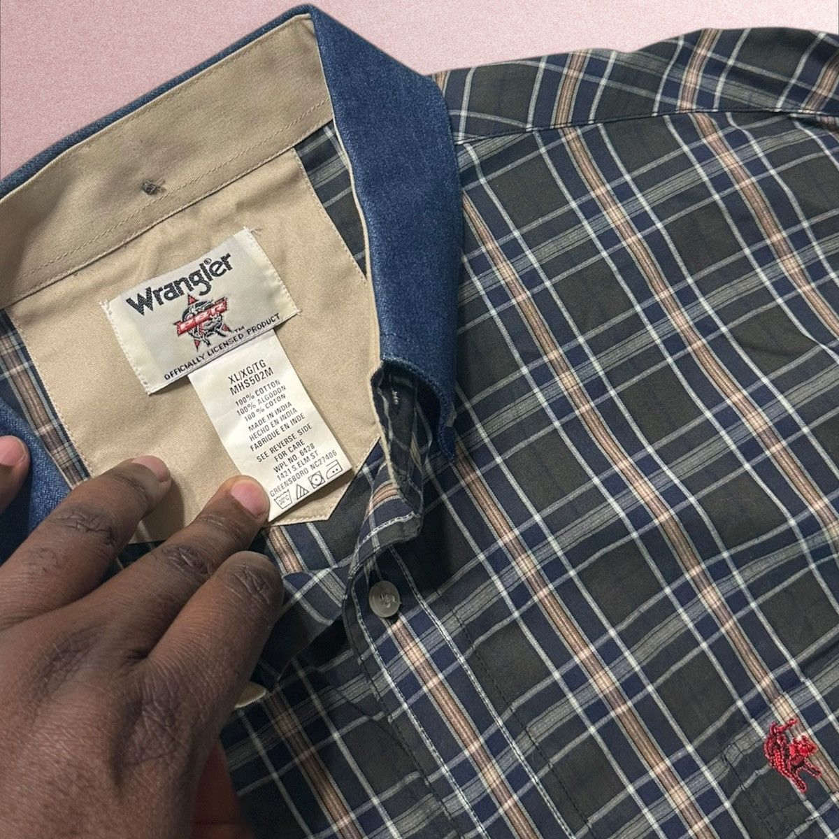 Wrangler vtg wrangler pbr shirt men size XL blue plaid Long sleeve Size US XL / EU 56 / 4 - 2 Thumbnail