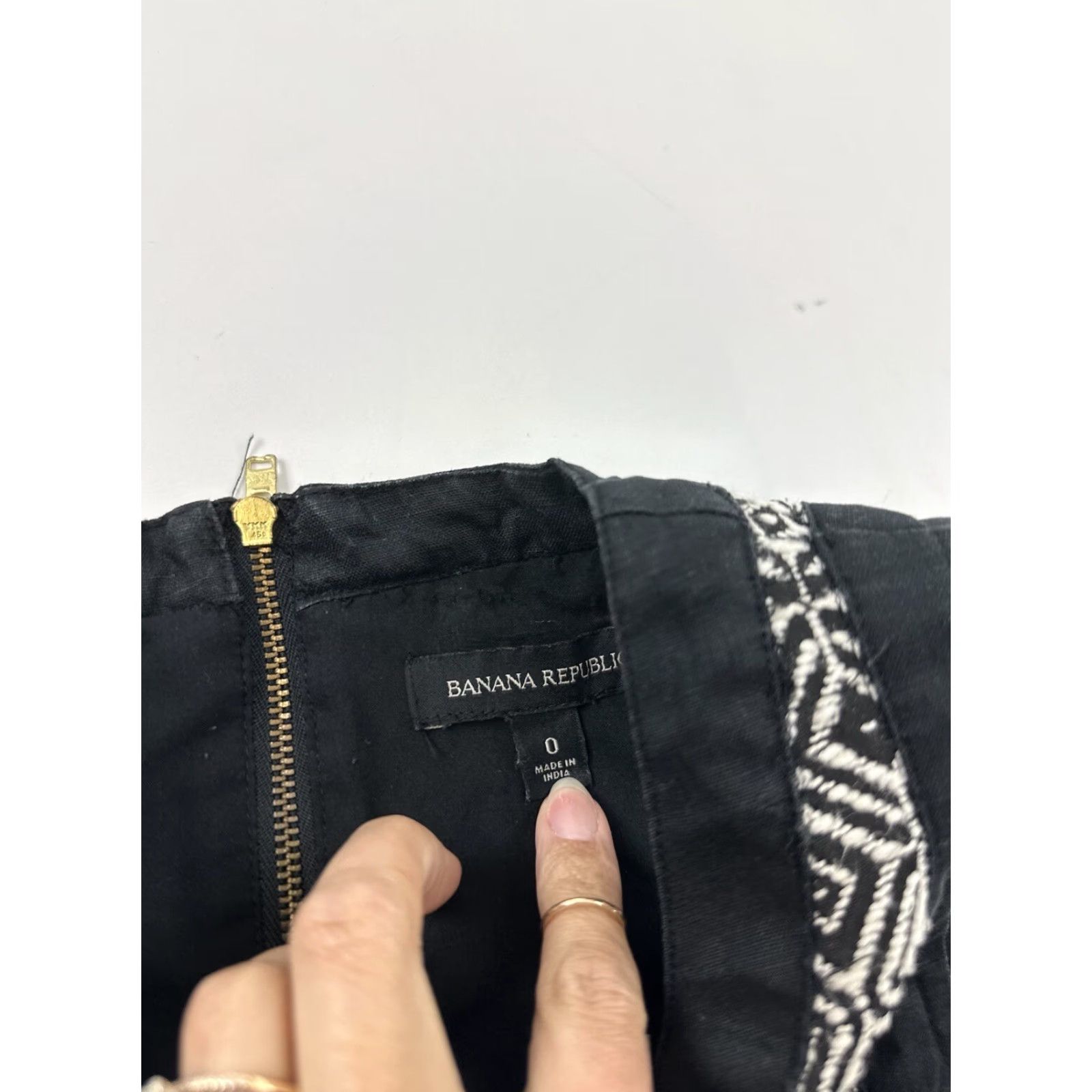 Banana Republic VINTAGE Banana Republic Dress Women’s 0 Black White Geometric Print Sleeveless Linen Short Sheath Pencil Dress Womens Size XS / US 0-2 / IT 36-38 - 3 Thumbnail