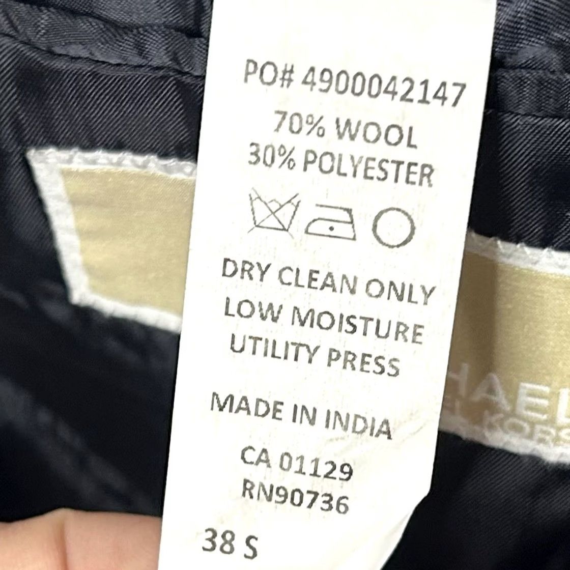 Michael Kors Michael Kors 38S Sport Coat Wool Blend Dark Navy Blue Two-Button Lined Vented Jacket/Coat Mens Regular Short Sleeve 2 Piece Notch Lapel Listing main. Size US XS / EU 42 / 0 - 4 Thumbnail